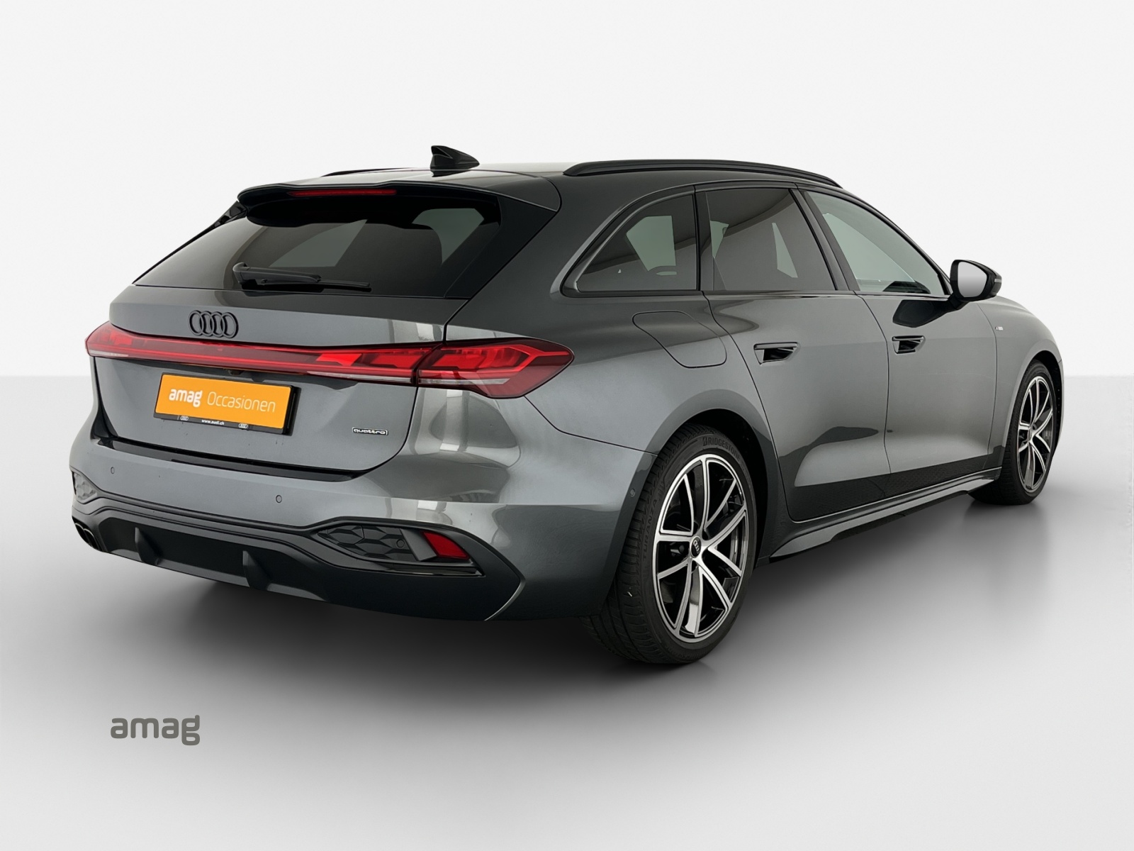 AUDI A5 Avant TDI quattro 150 kW S tronic-image-4