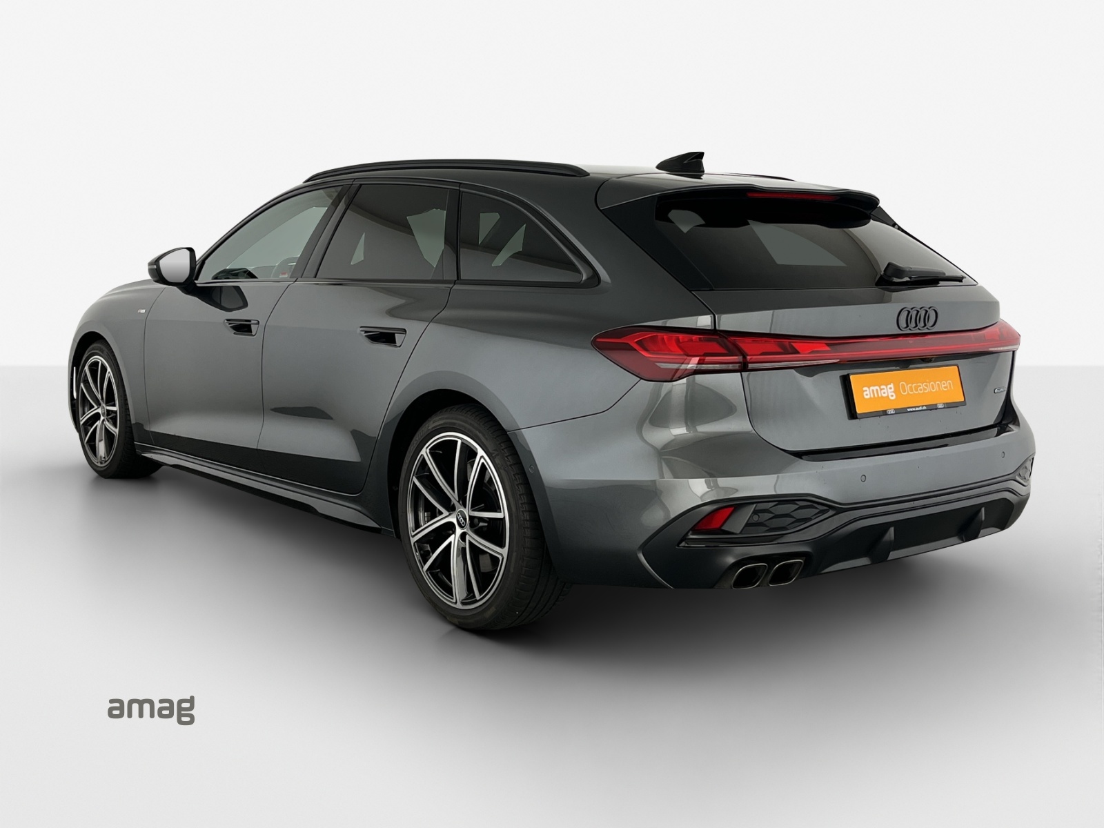 AUDI A5 Avant TDI quattro 150 kW S tronic-image-2