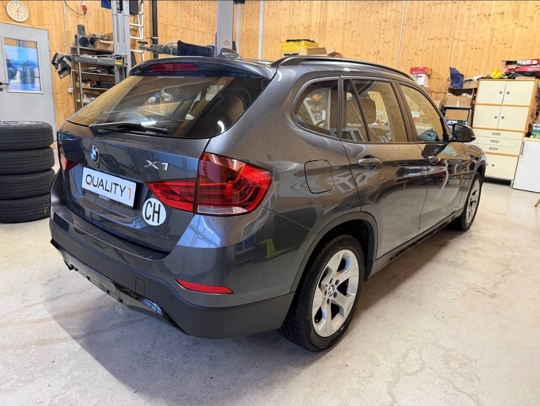 BMW X1 xDrive 28i Sport Line Steptronic-image-3