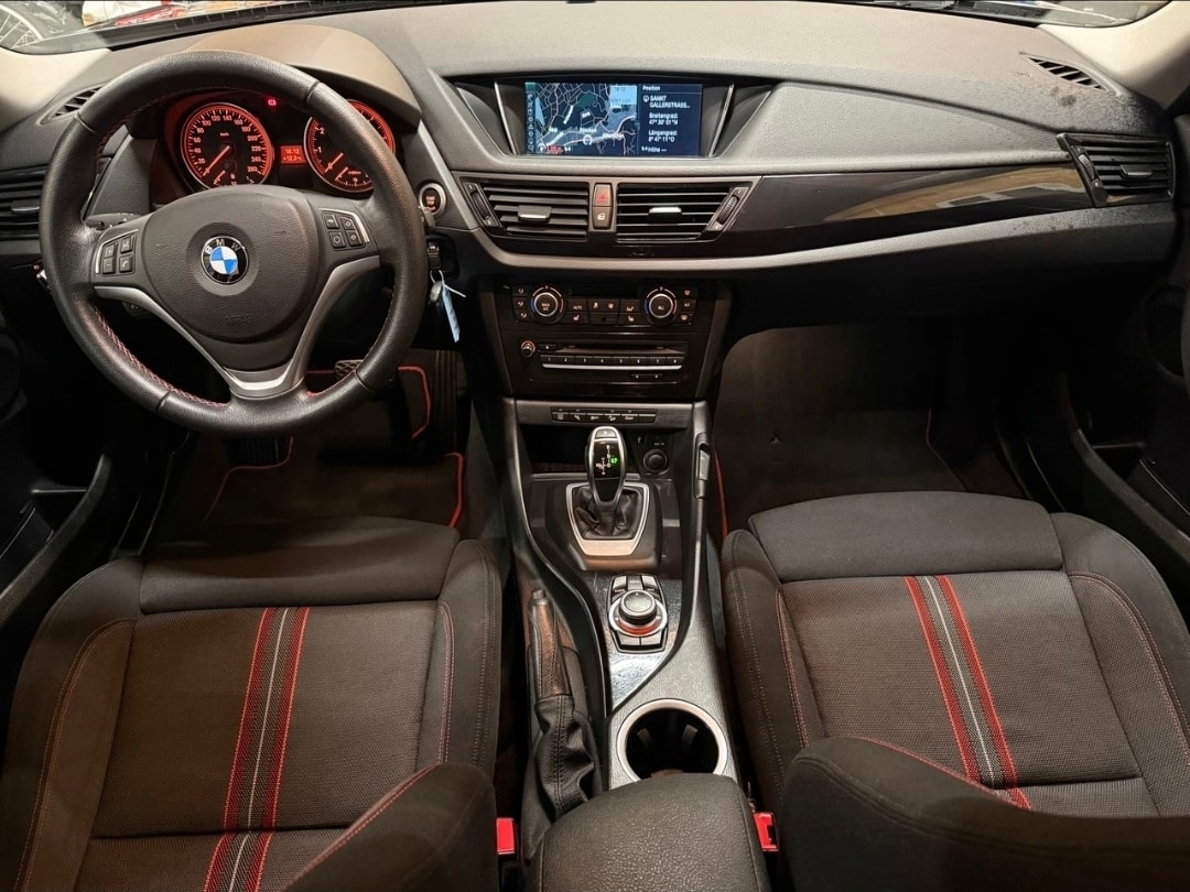 BMW X1 xDrive 28i Sport Line Steptronic-image-8