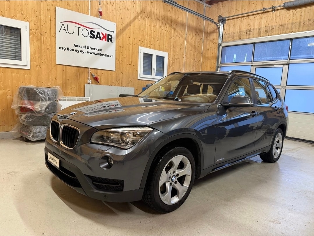 BMW X1 xDrive 28i Sport Line Steptronic-image-0