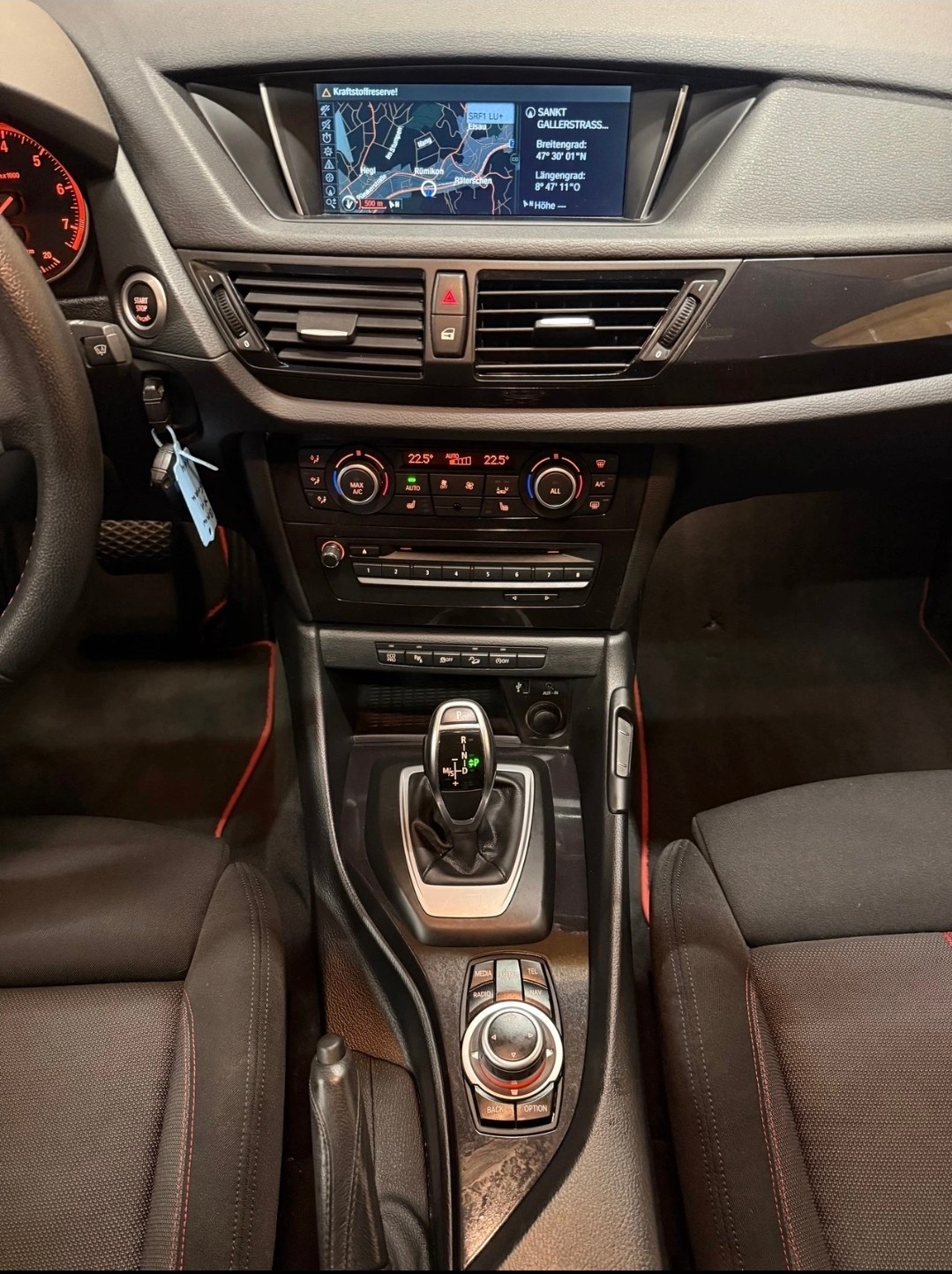 BMW X1 xDrive 28i Sport Line Steptronic-image-11