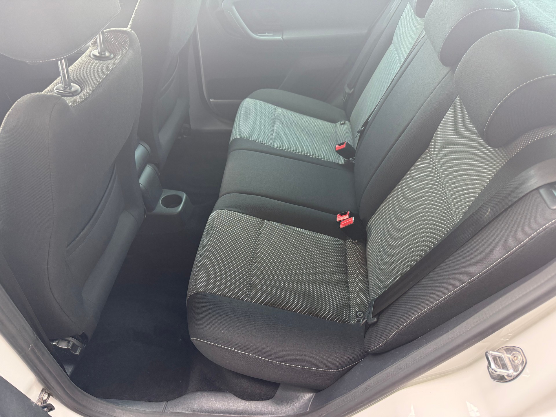 SKODA Fabia 1.2 TSI Monte Carlo-image-10