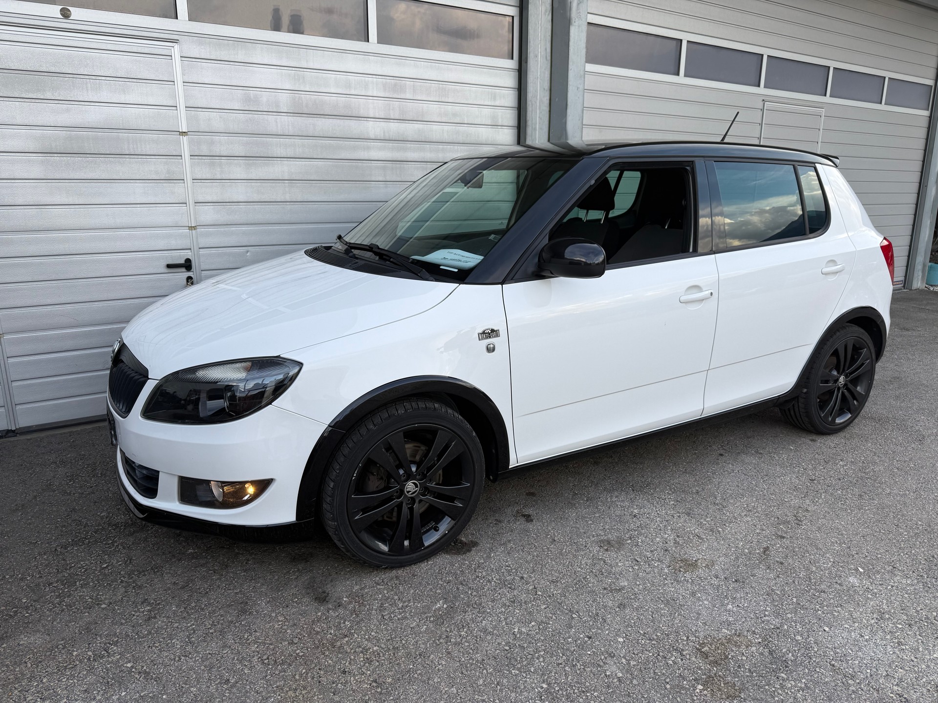 SKODA Fabia 1.2 TSI Monte Carlo-image-0