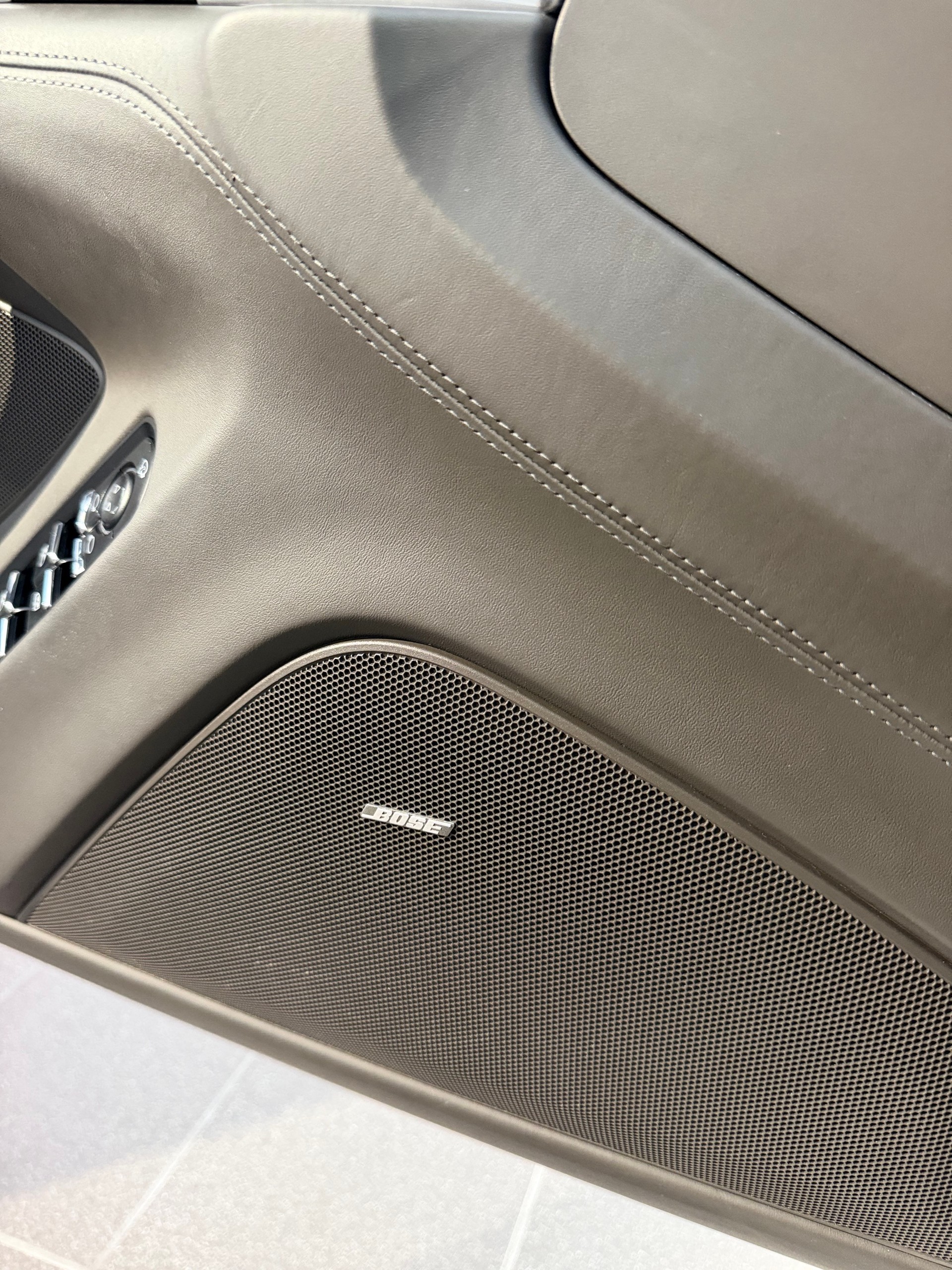 PORSCHE Panamera S E-Hybrid-image-7