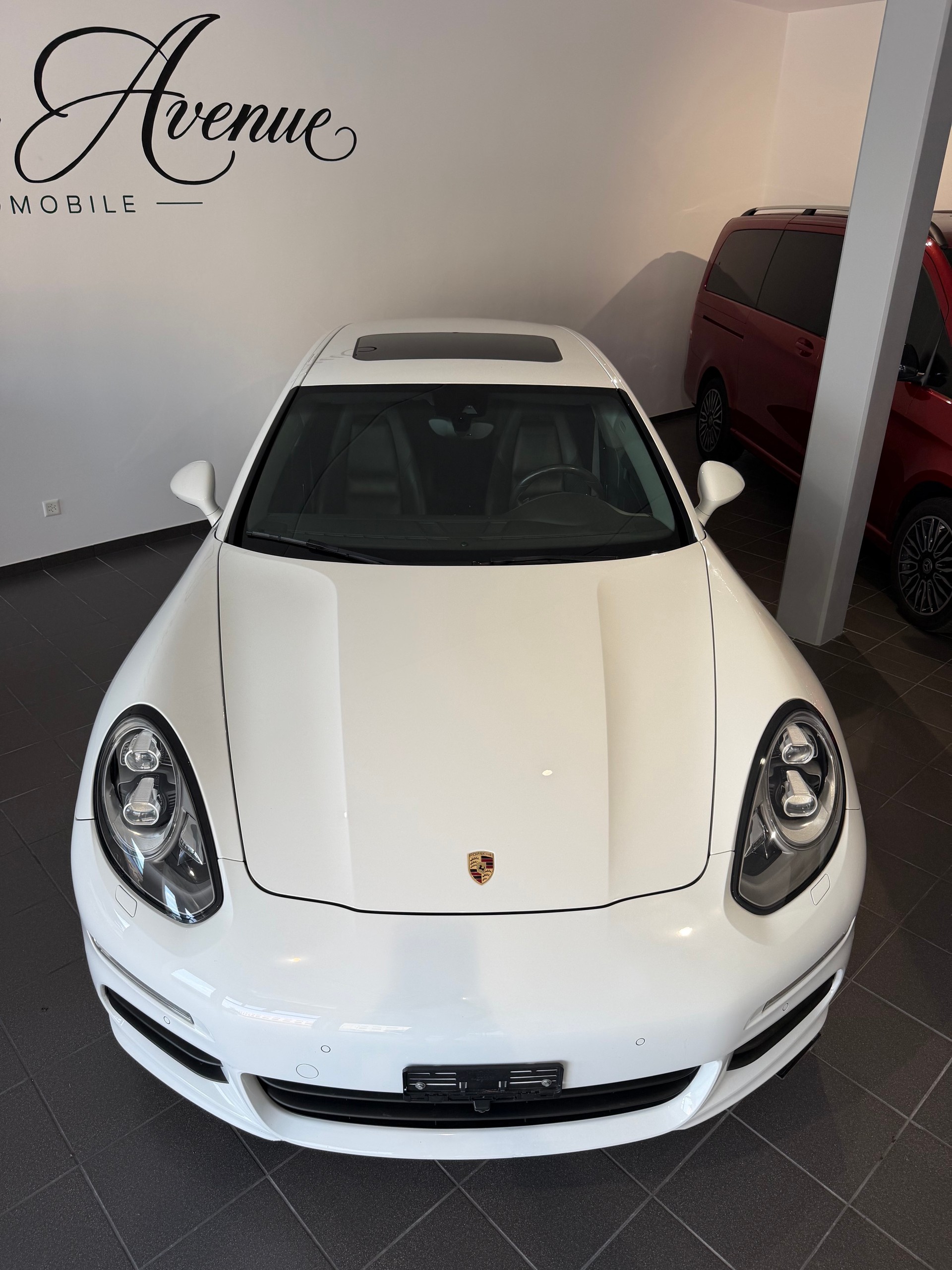 PORSCHE Panamera S E-Hybrid-image-3