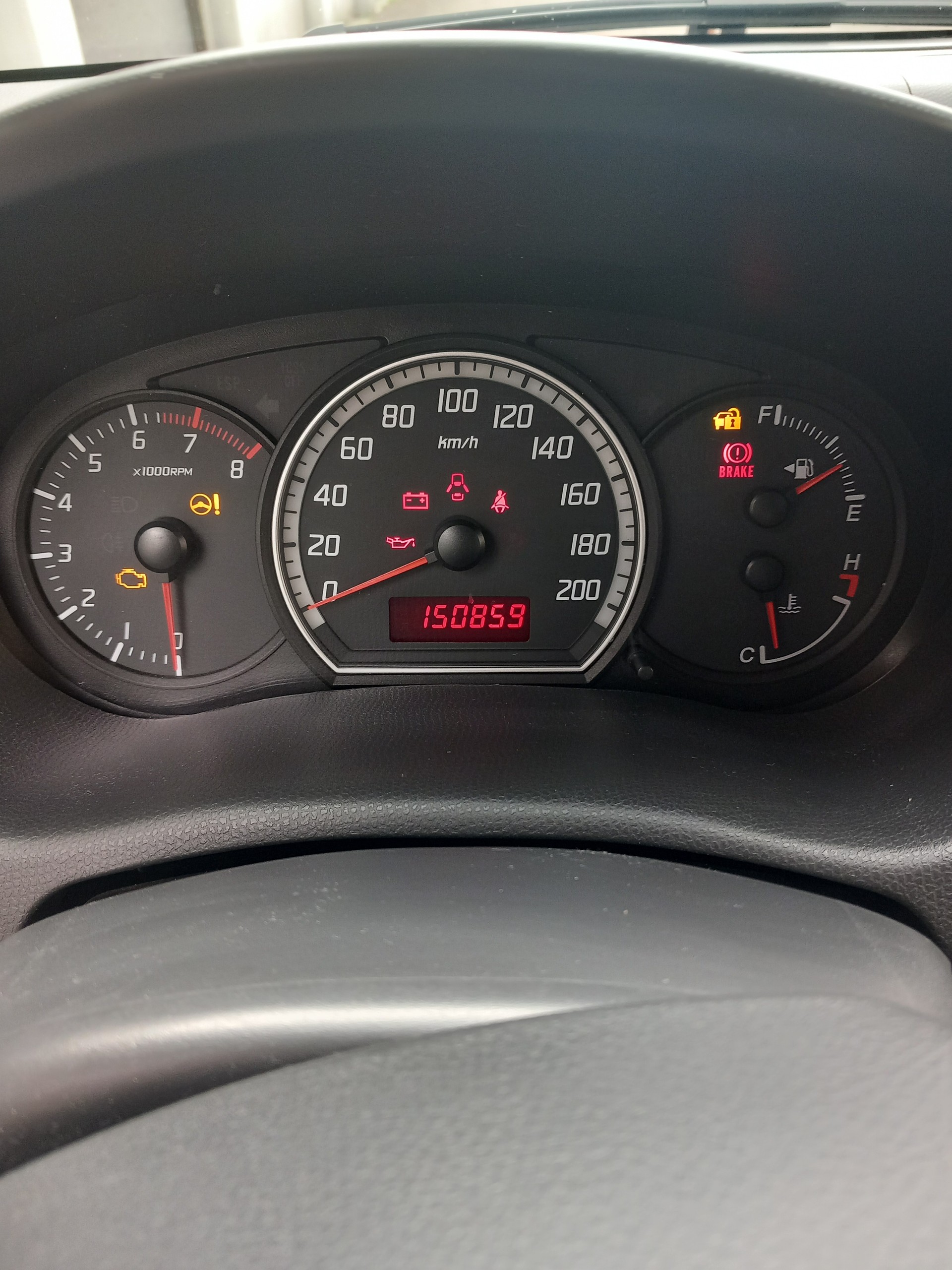 SUZUKI Swift 1.5i 16V VVT GL Top-image-3