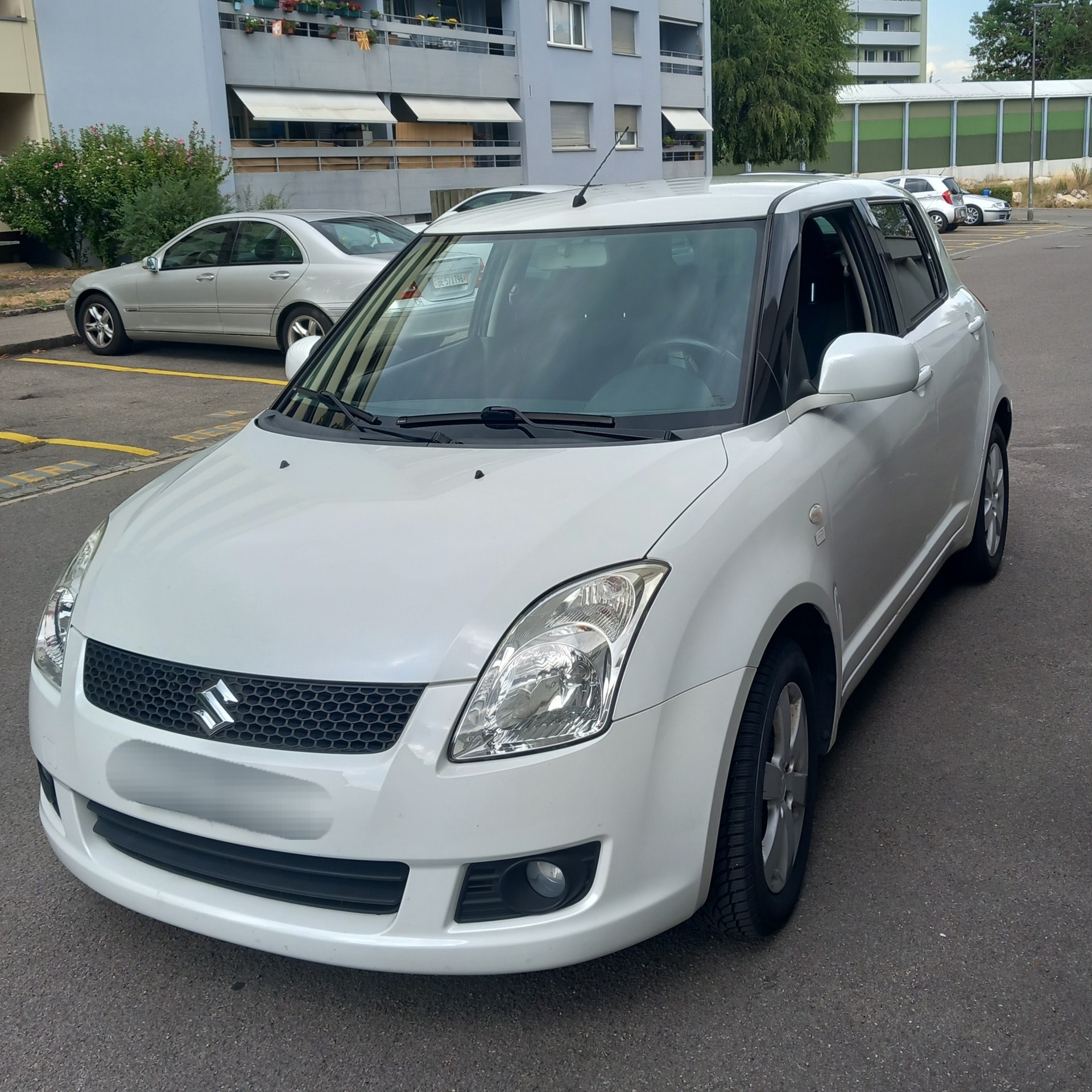 SUZUKI Swift 1.5i 16V VVT GL Top-image-2