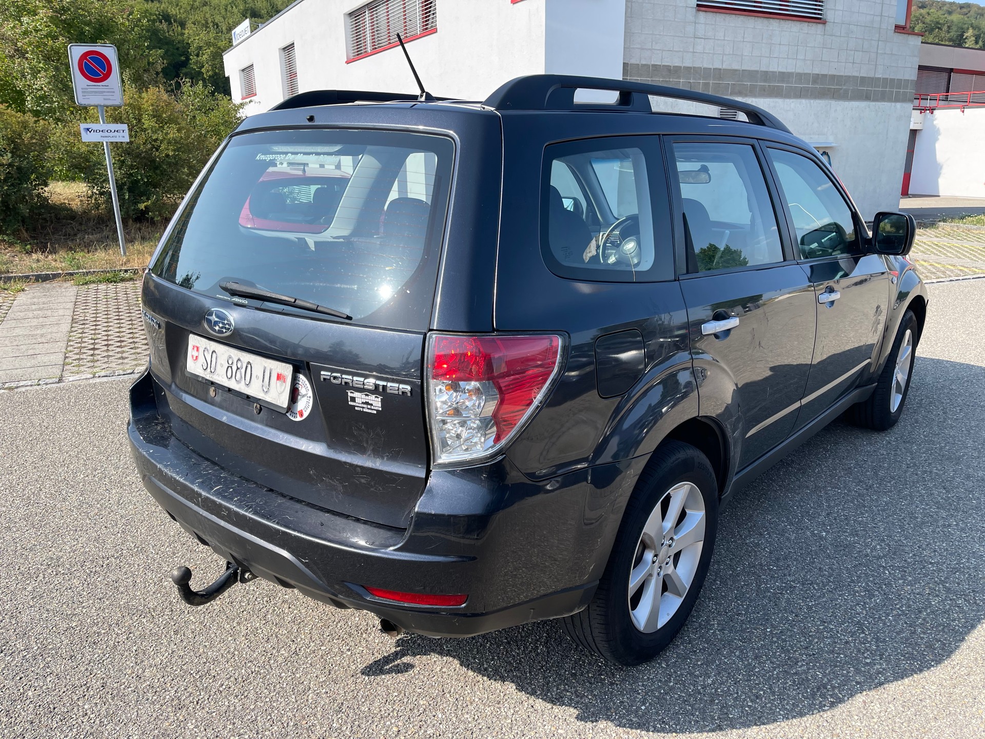 SUBARU Forester 2.0X Swiss Automatic-image-3