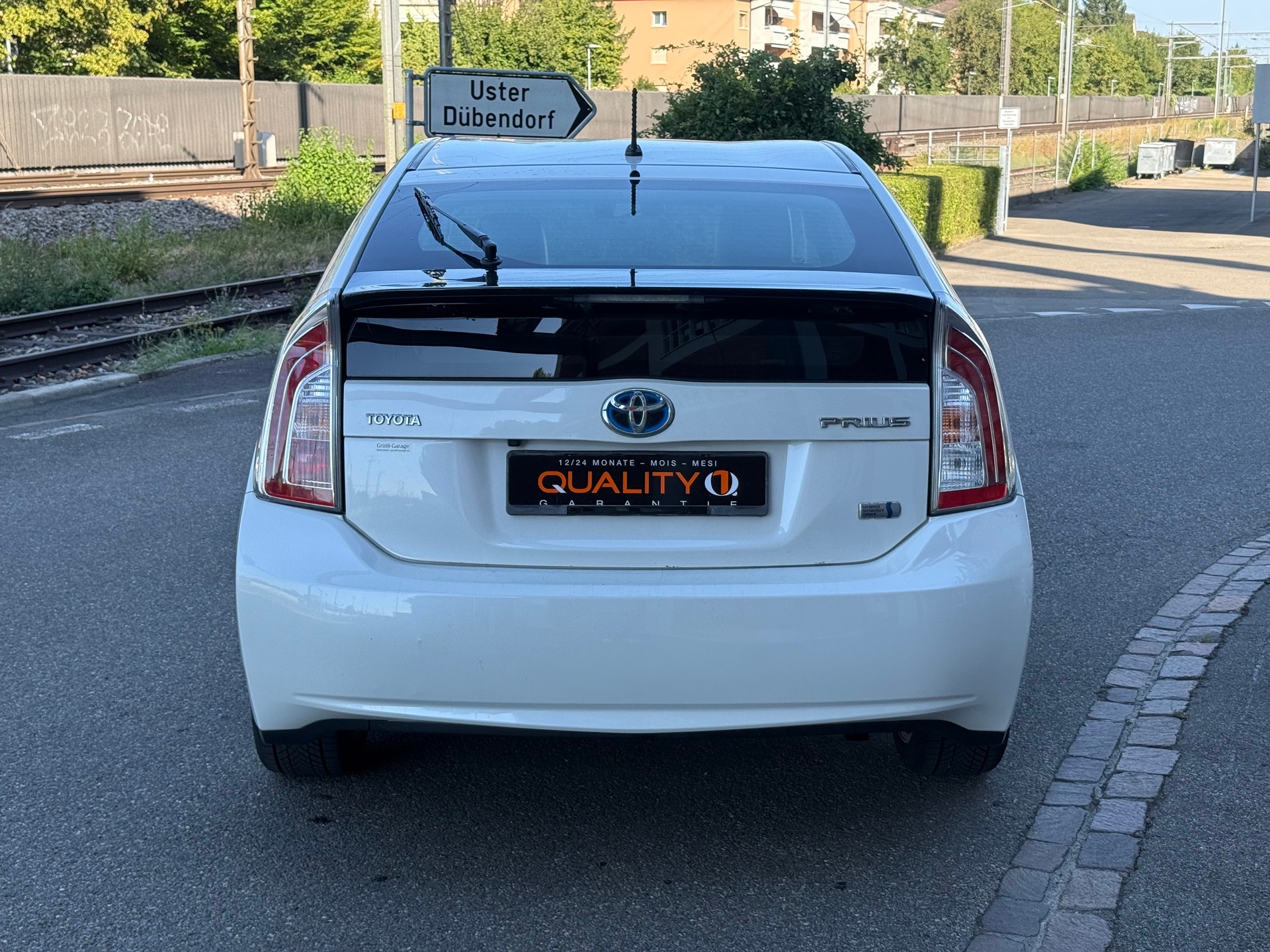 TOYOTA Prius 1.8 16V HSD Sol Premium-image-4