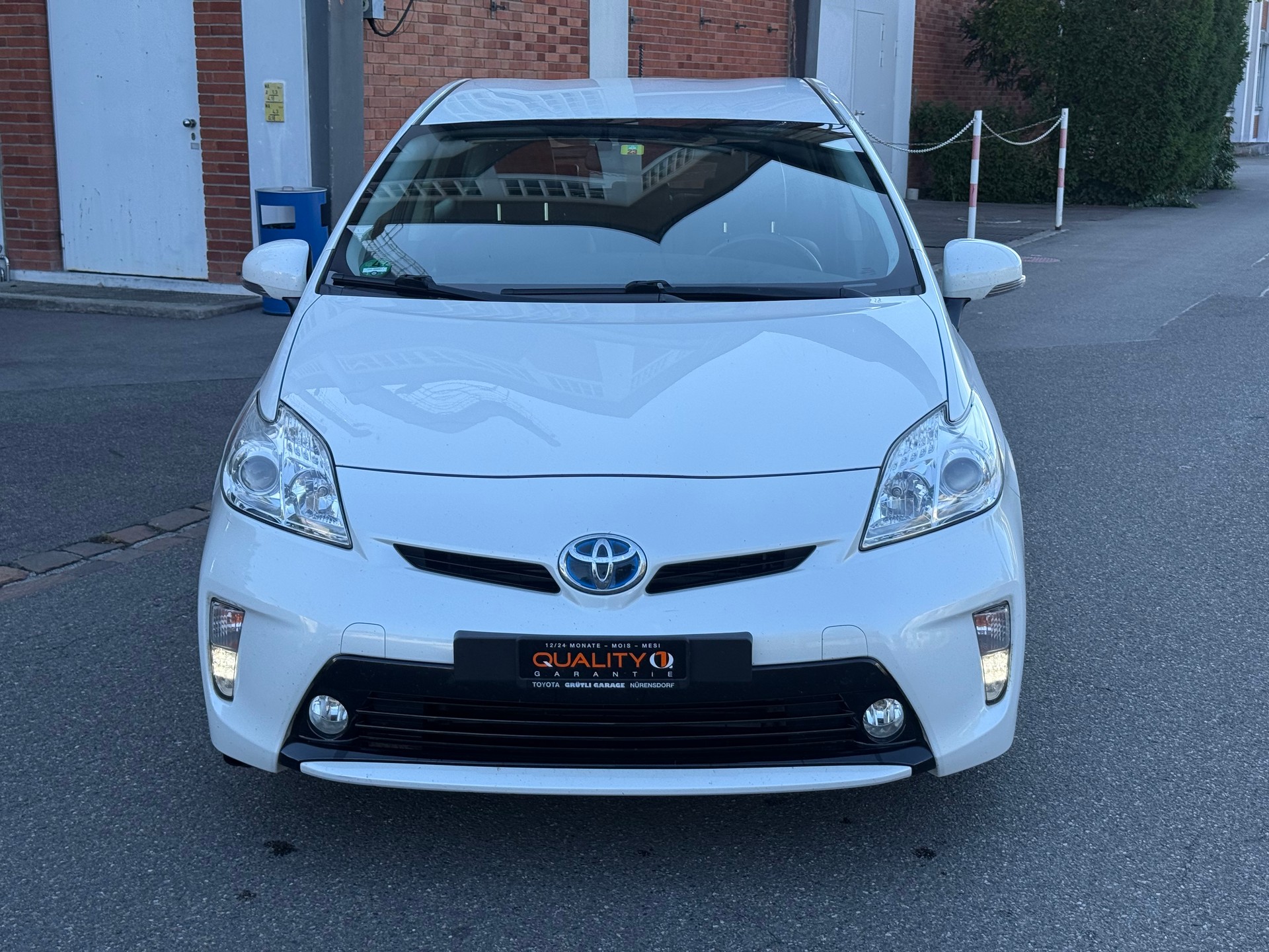 TOYOTA Prius 1.8 16V HSD Sol Premium-image-0