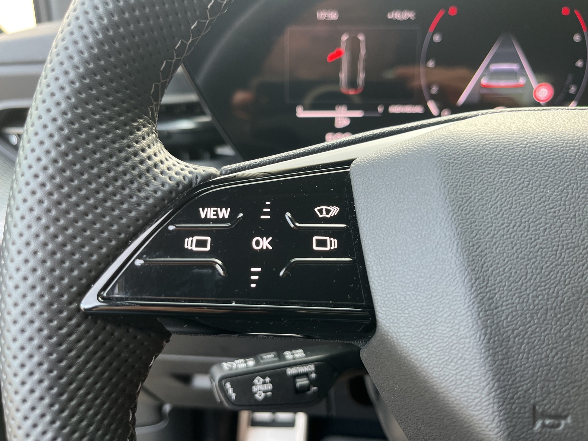 AUDI SQ5 TFSI quattro S-tronic*New Modell, S-Luftfederung, Head-up, Panodach, Head-up, Memory Massage*-image-30