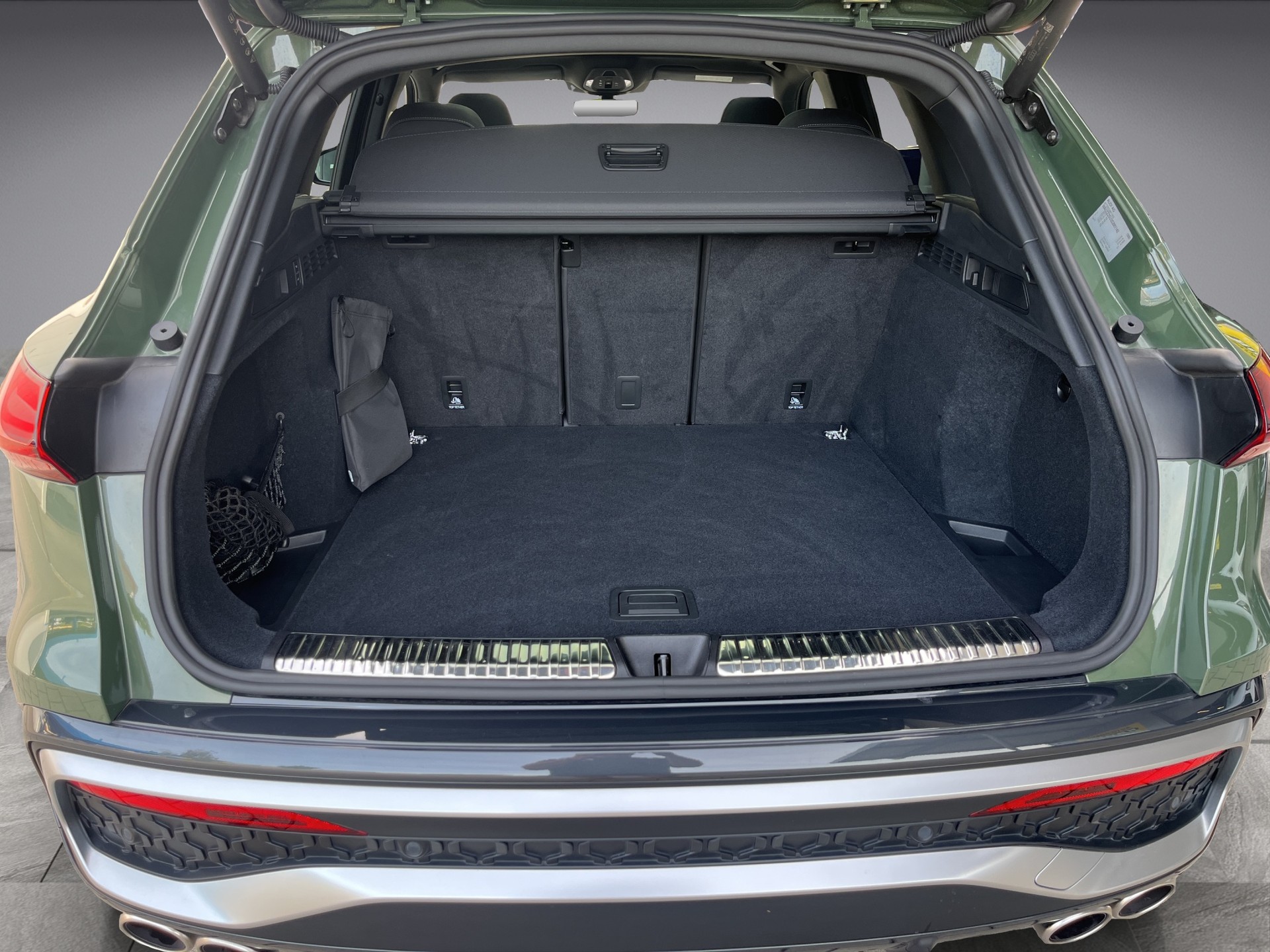 AUDI SQ5 TFSI quattro S-tronic*New Modell, S-Luftfederung, Head-up, Panodach, Head-up, Memory Massage*-image-20
