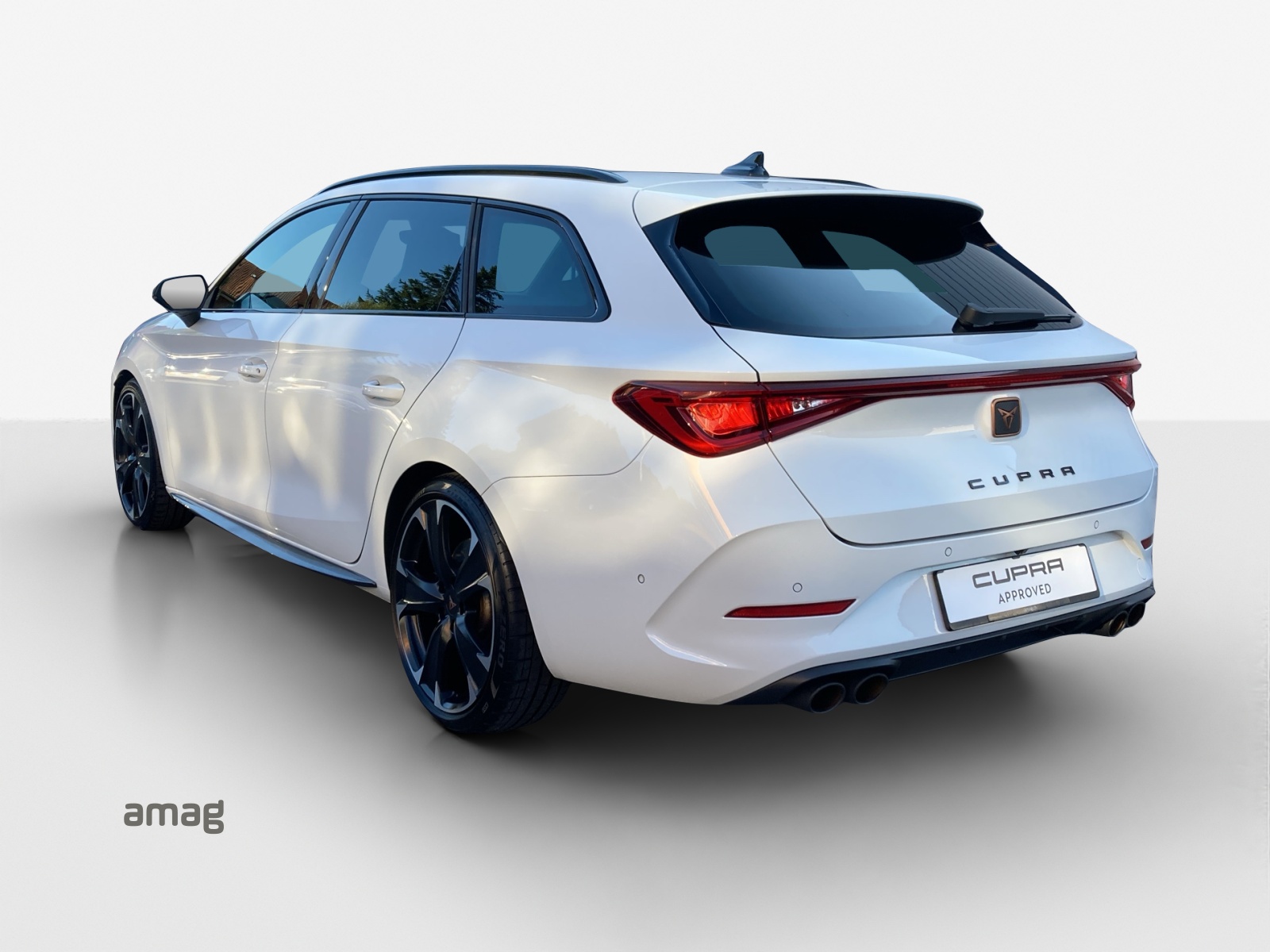 CUPRA LEON ST 2.0 TSI VZ DSG 4Drive-image-2