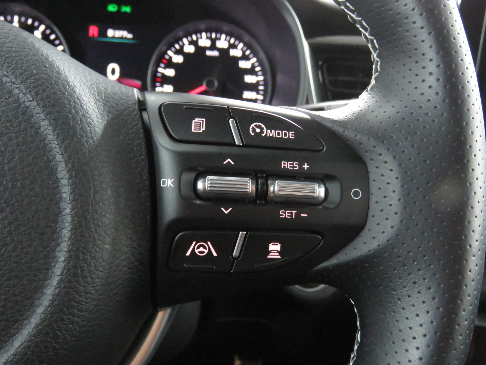 KIA Stonic 1.0 T-GDI MHEV GT-Line DCT (Automat)-image-21
