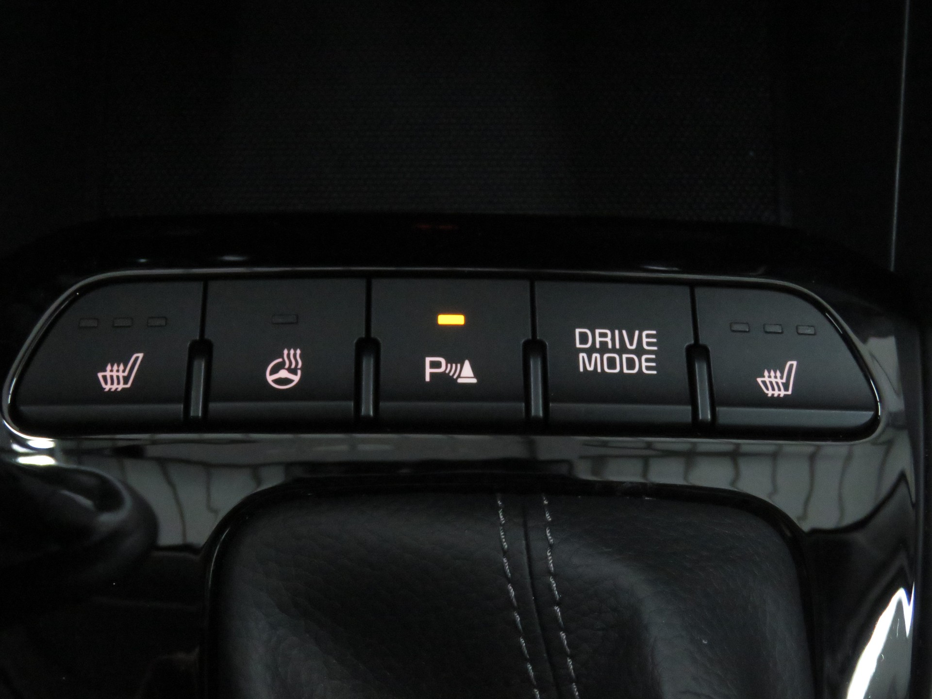 KIA Stonic 1.0 T-GDI MHEV GT-Line DCT (Automat)-image-18