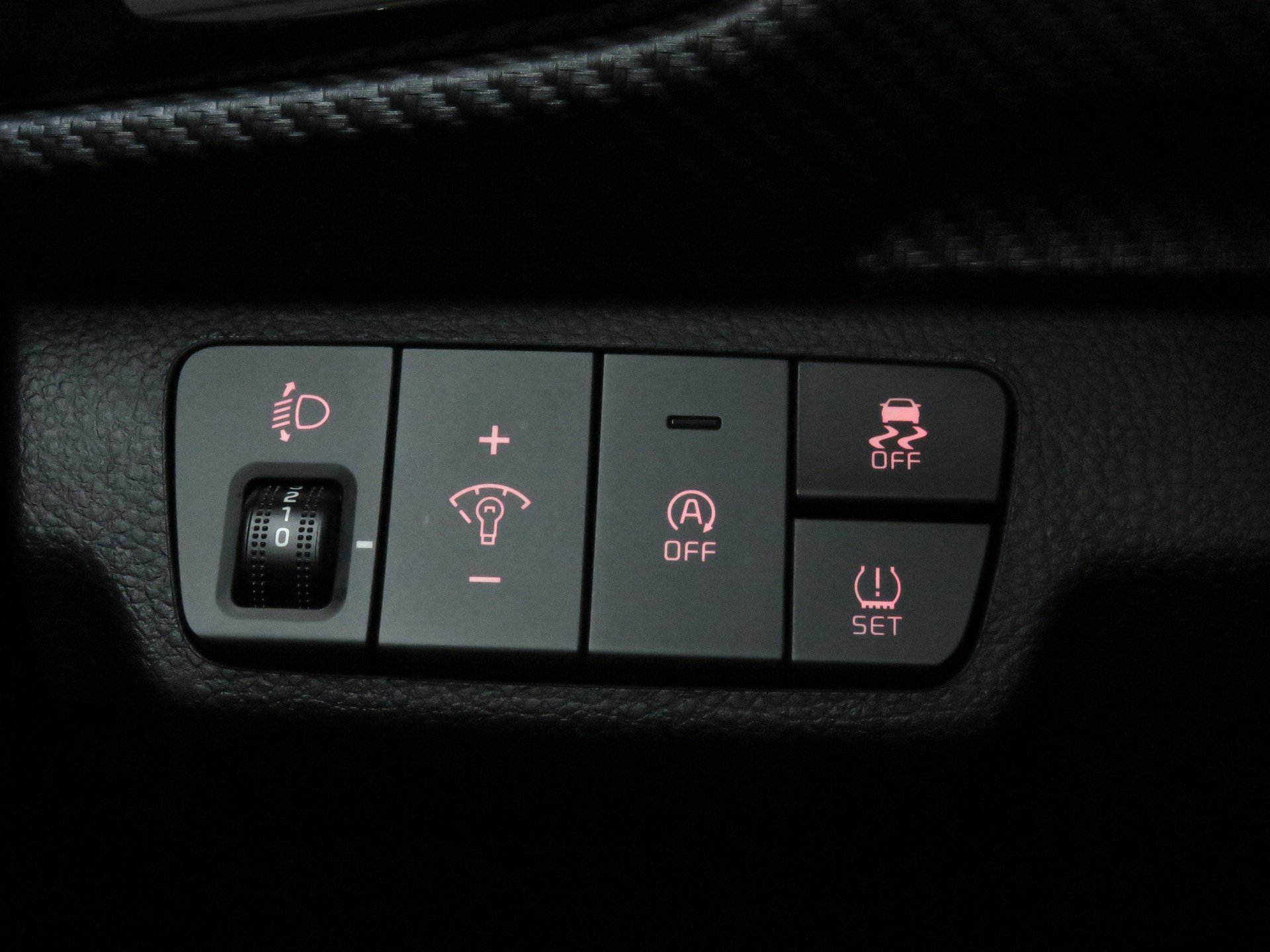 KIA Stonic 1.0 T-GDI MHEV GT-Line DCT (Automat)-image-23