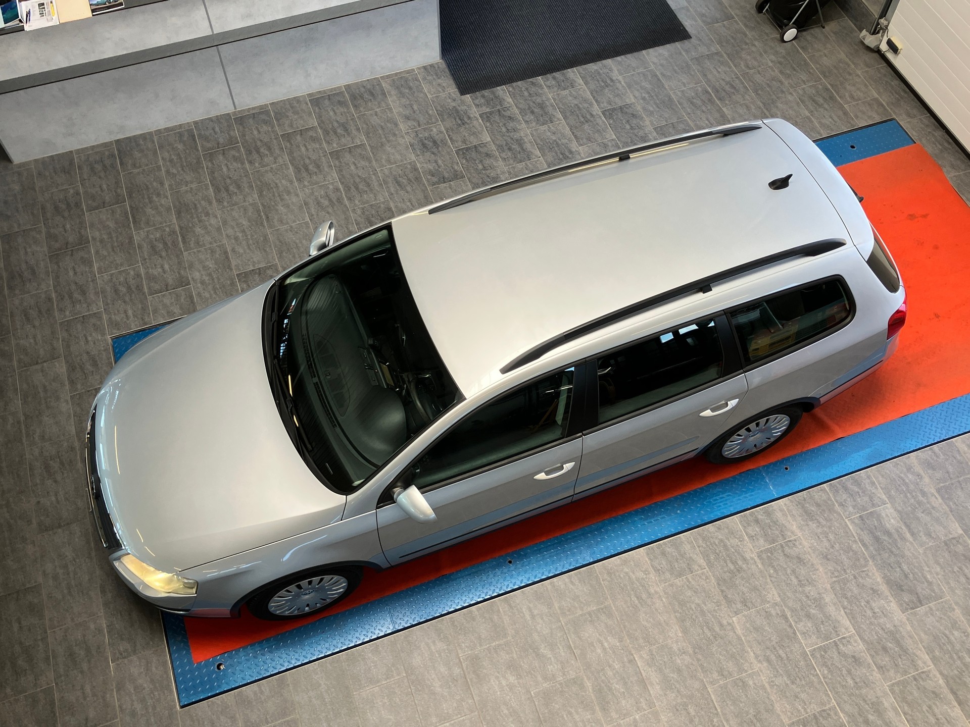 VW Passat Variant 2.0 TDI Trendline DSG-image-13