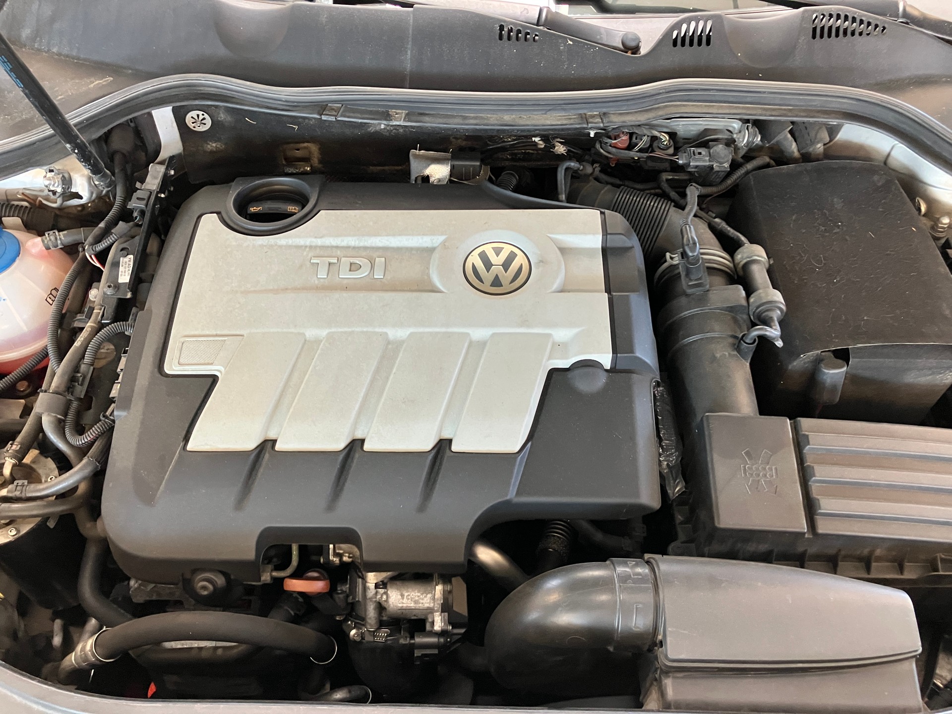 VW Passat Variant 2.0 TDI Trendline DSG-image-15