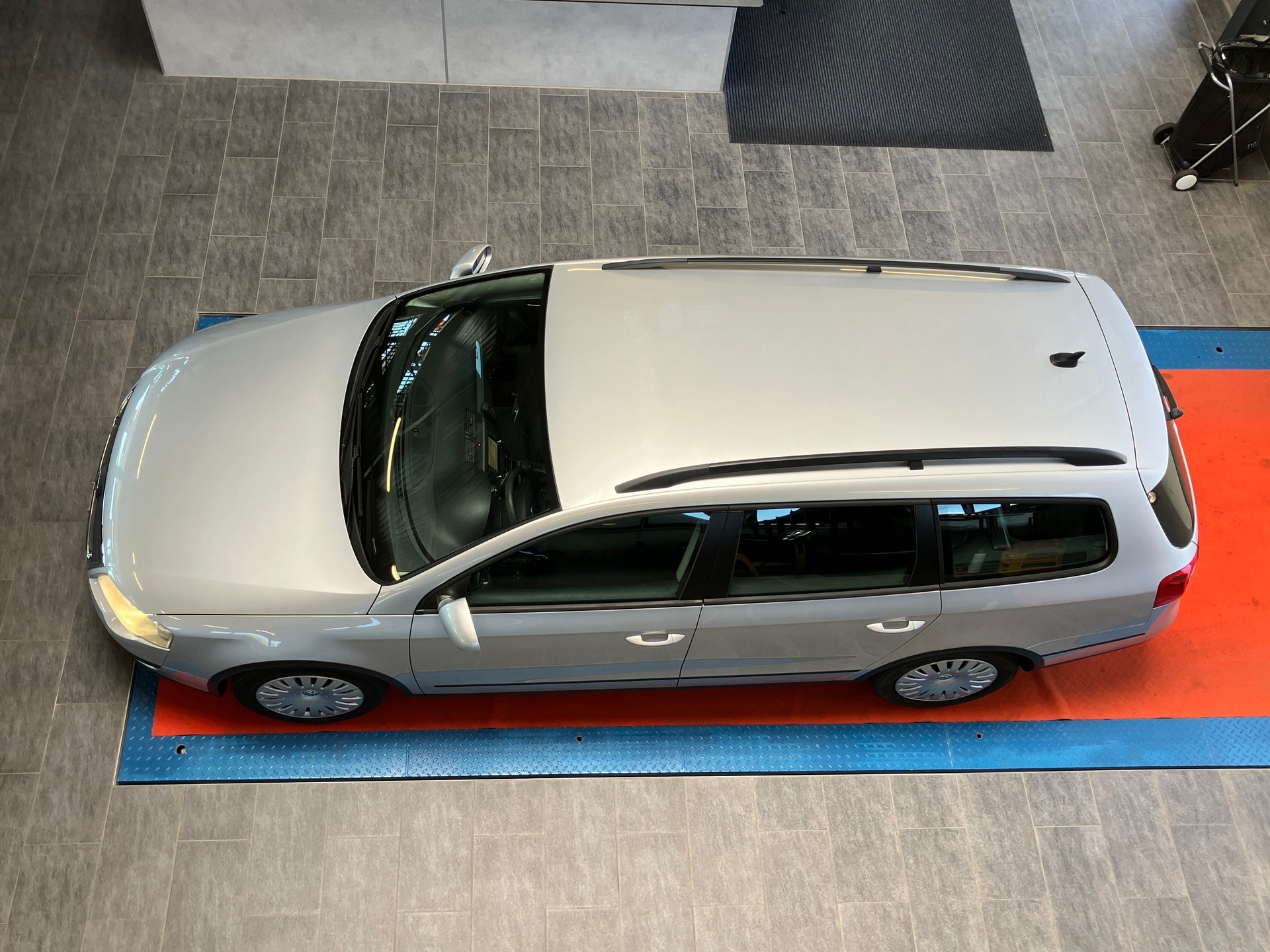 VW Passat Variant 2.0 TDI Trendline DSG-image-14