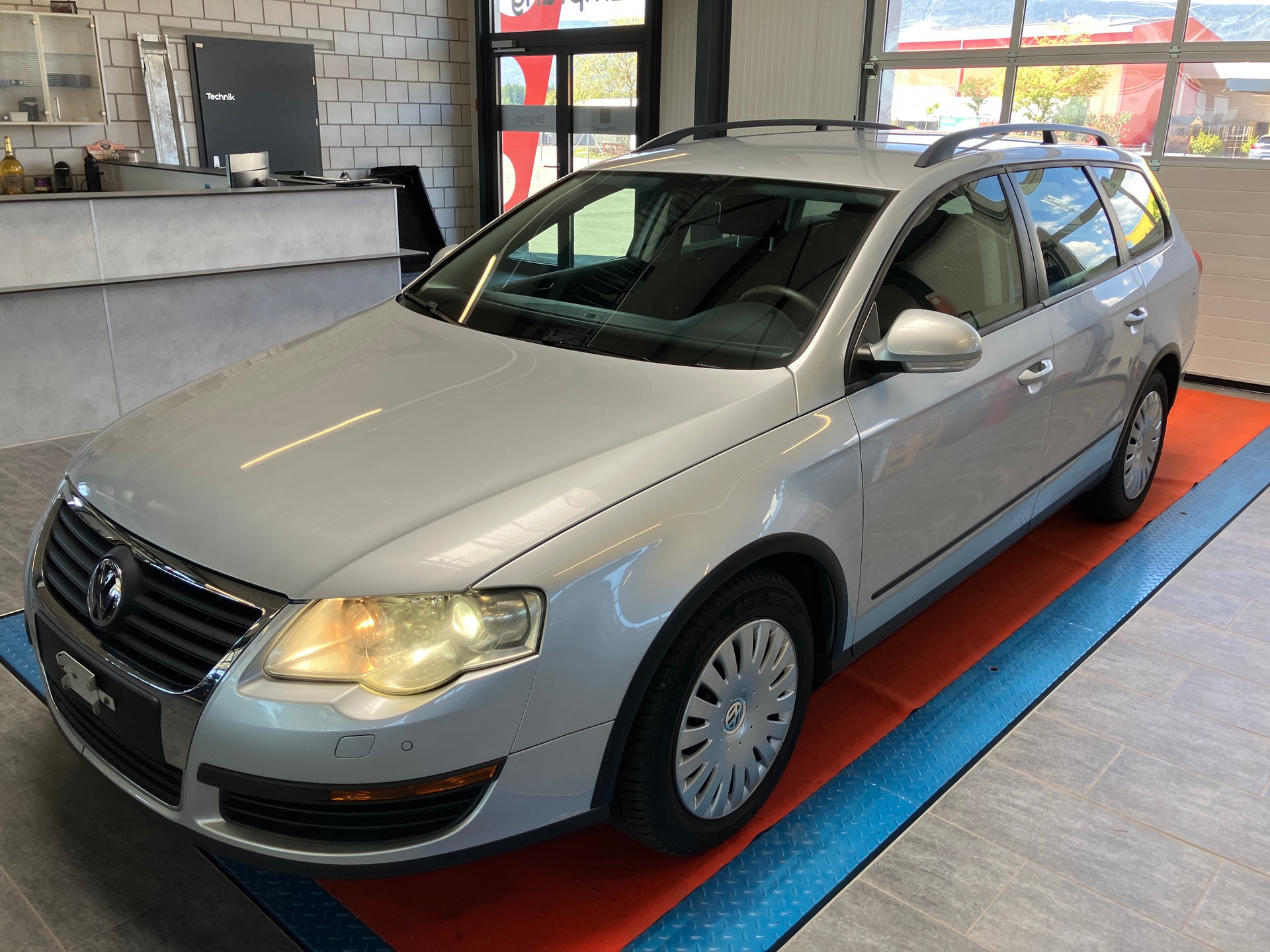 VW Passat Variant 2.0 TDI Trendline DSG-image-7