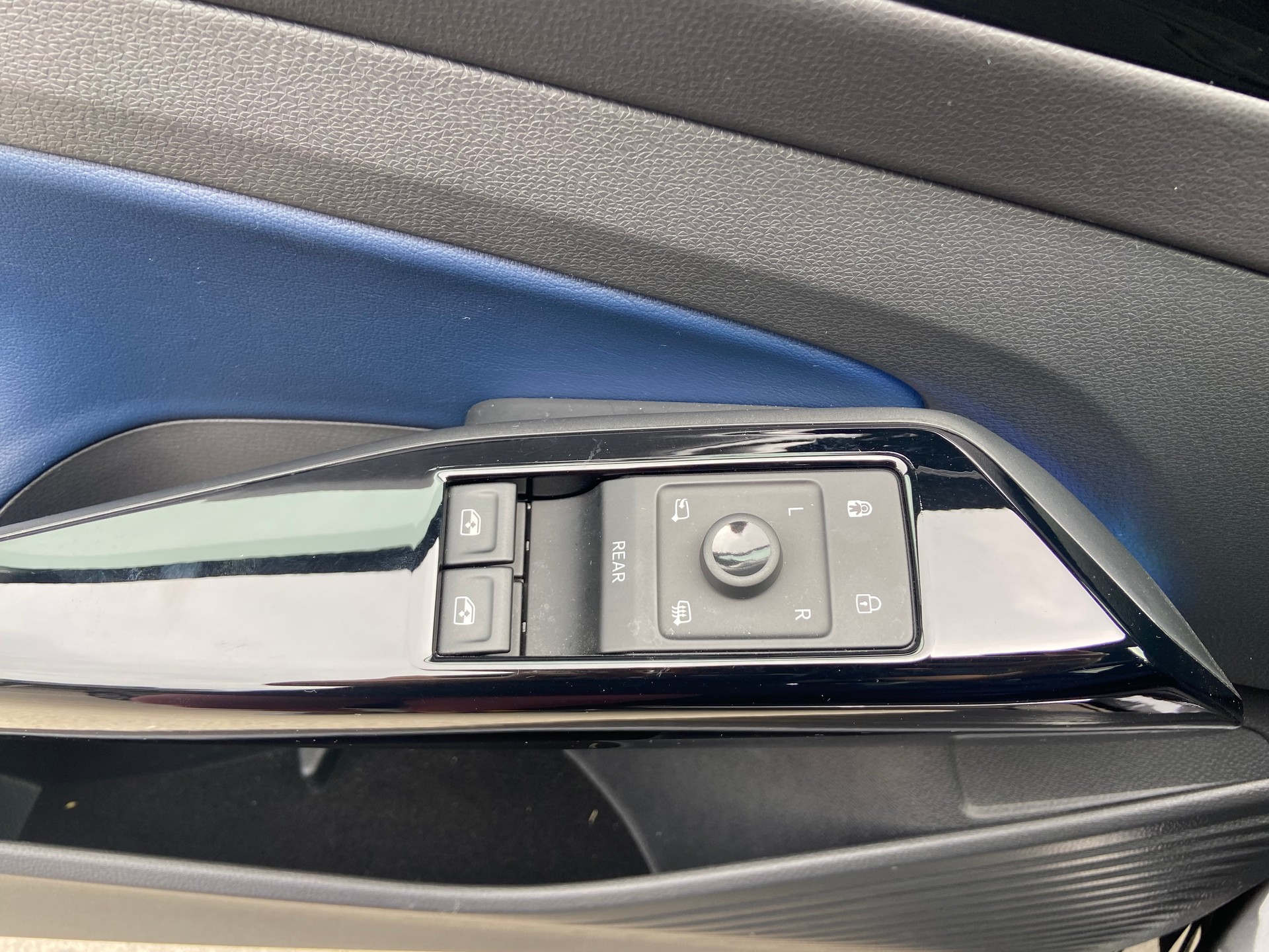 VW ID.4 GTX 77 kWh 4Motion-image-17
