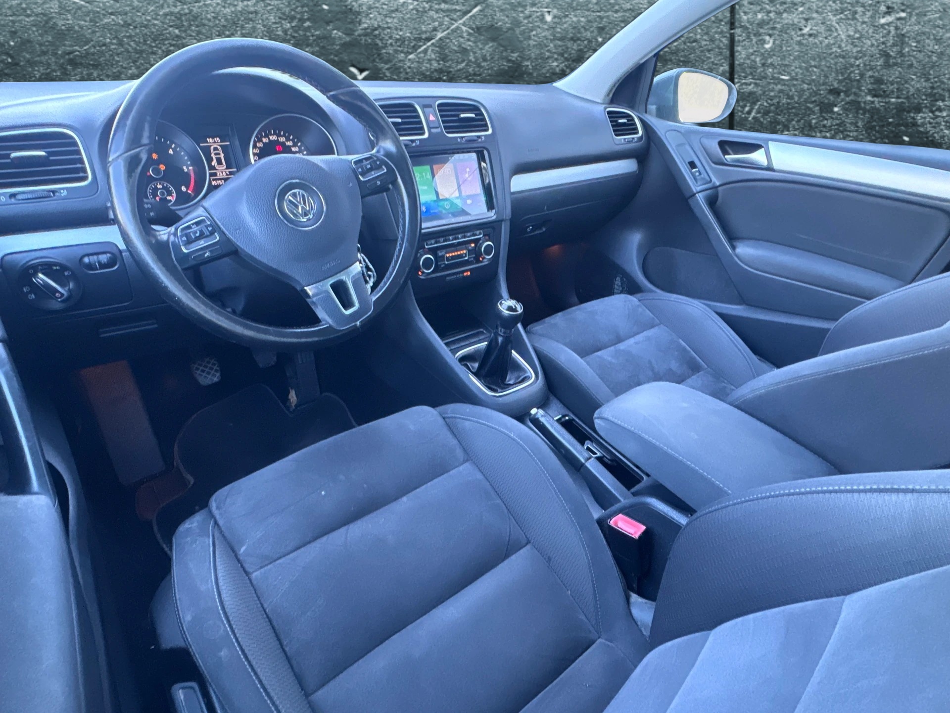 VW Golf 2.0 TDI Highline-image-13