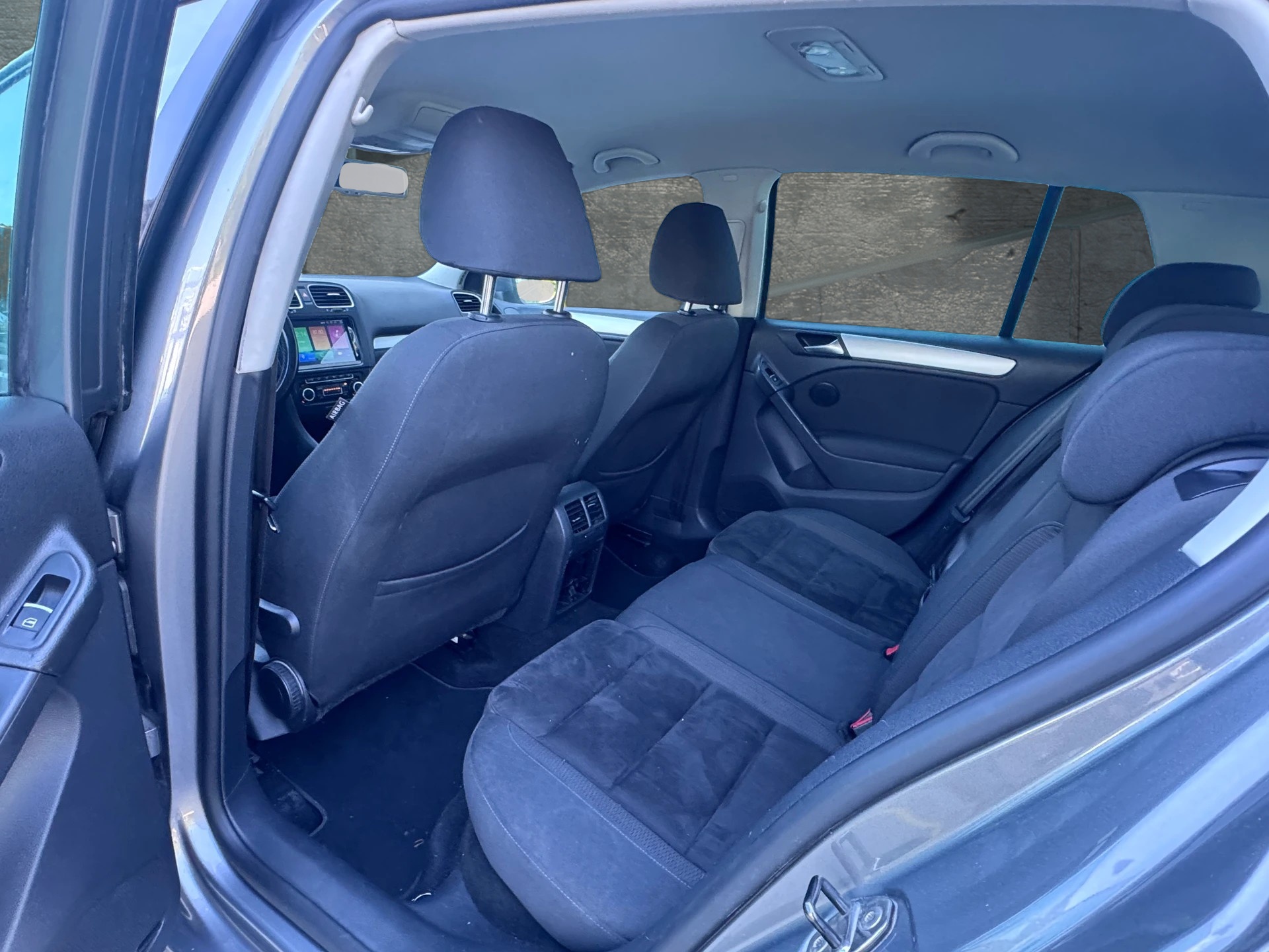 VW Golf 2.0 TDI Highline-image-14