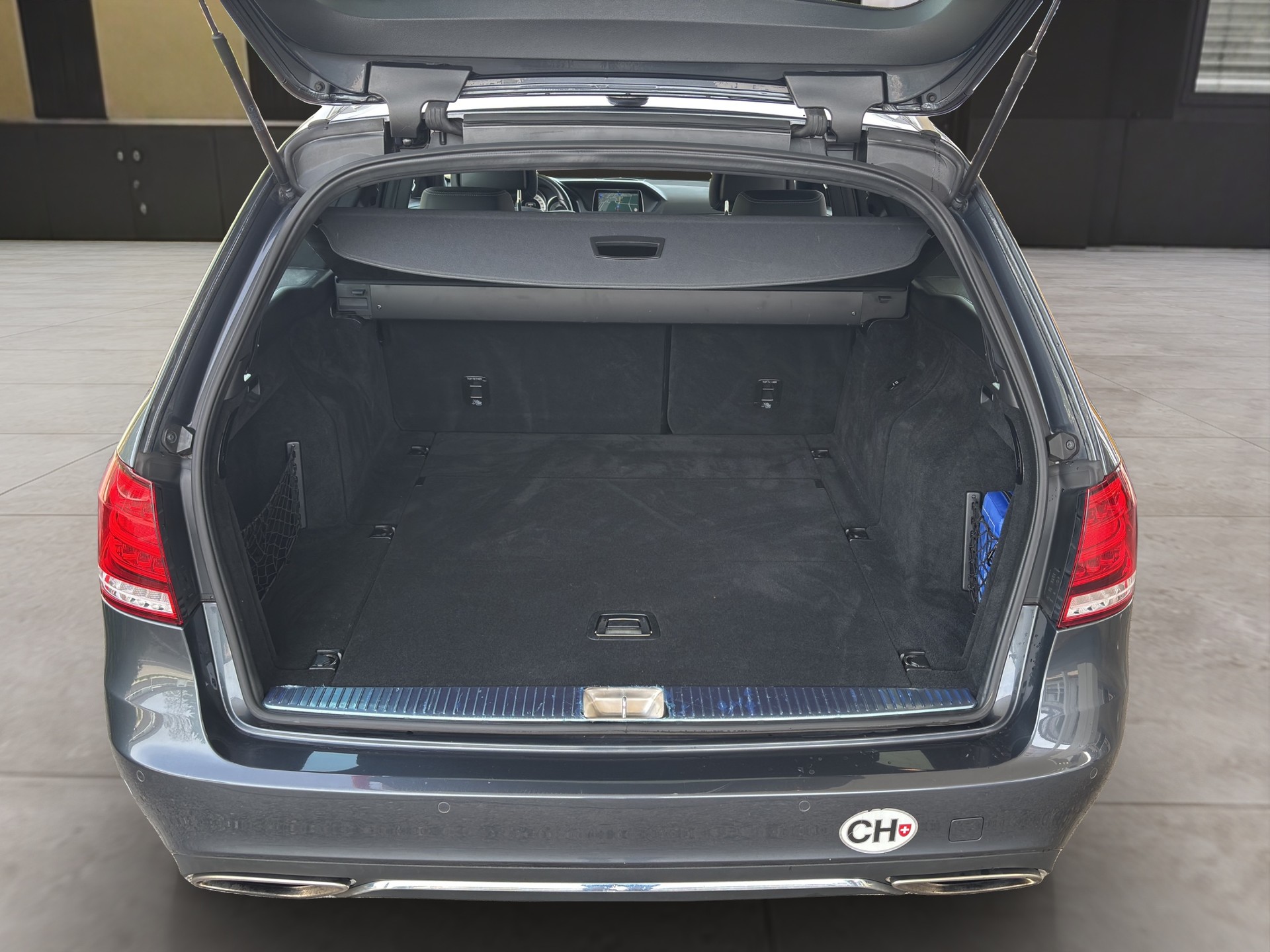 MERCEDES-BENZ E 200 CDI BlueTec Avantgarde Kombi-image-14