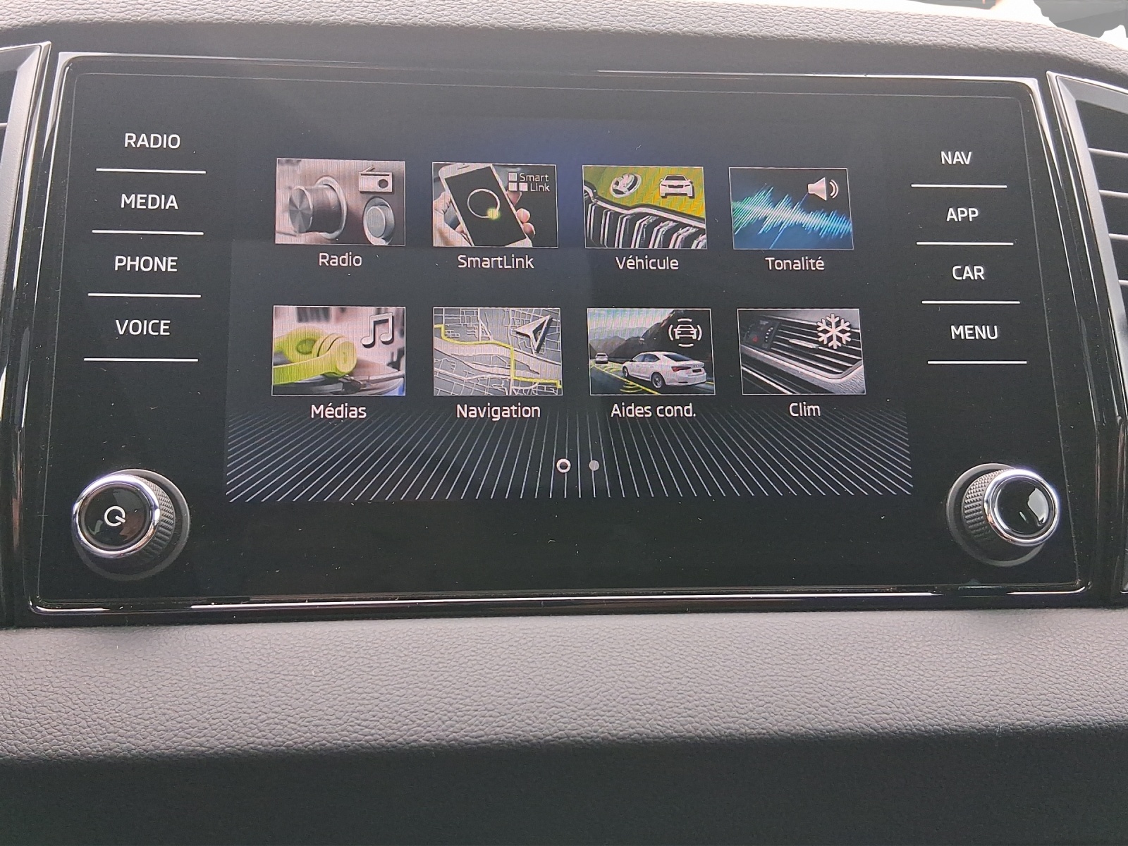 SKODA Karoq 1.5 TSI SportLine DSG-image-14