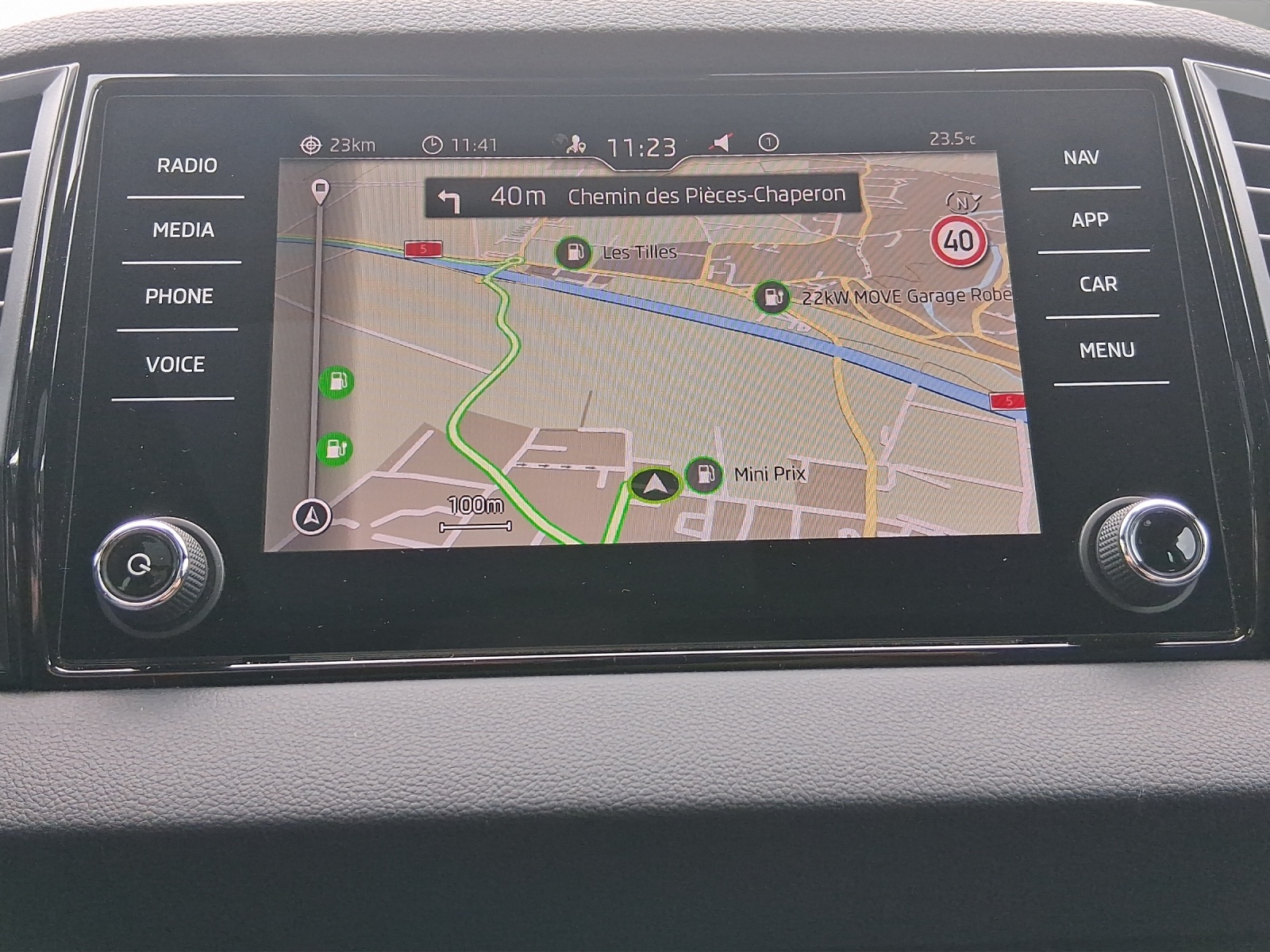 SKODA Karoq 1.5 TSI SportLine DSG-image-13