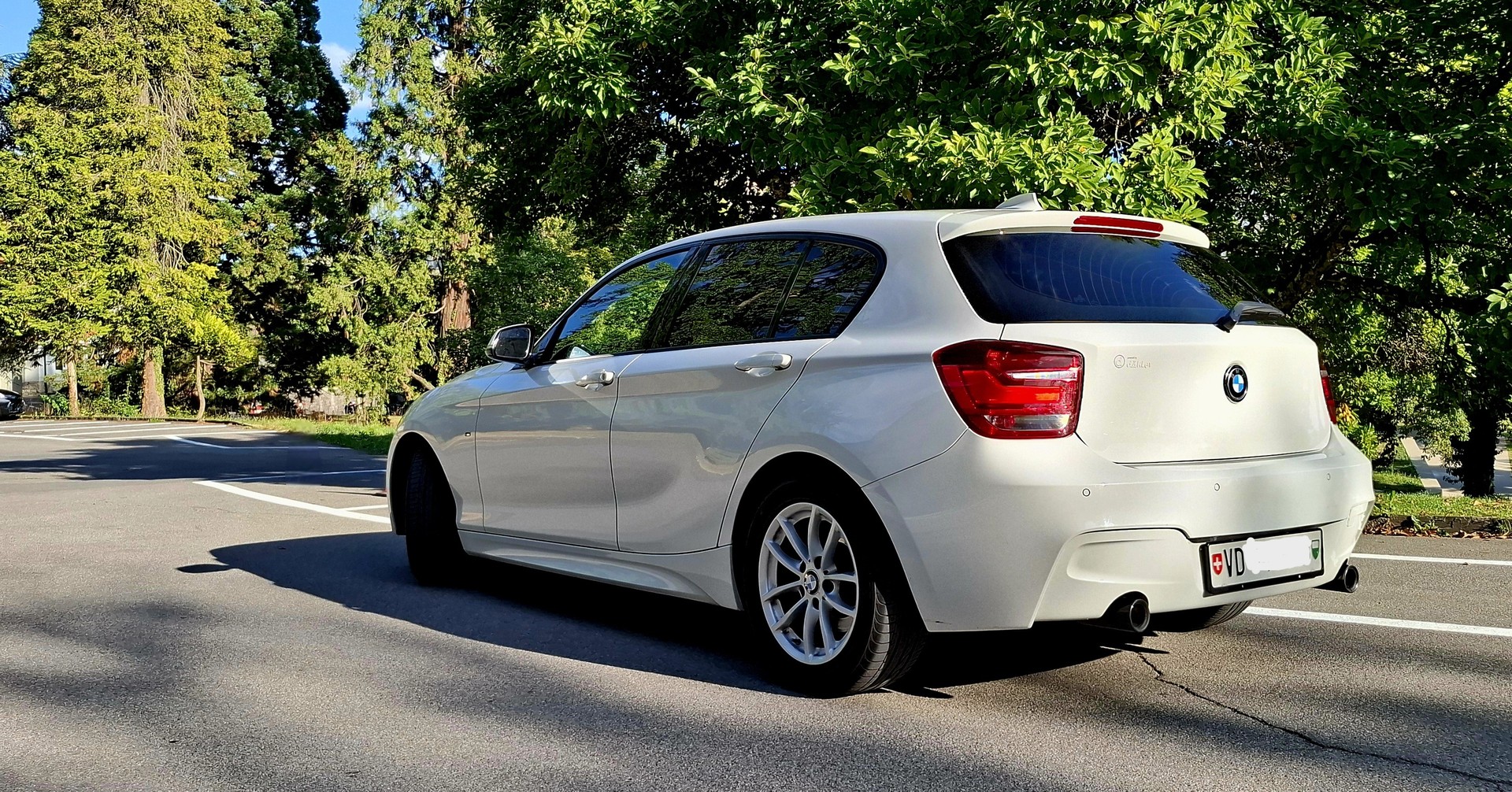 BMW 116d Sport Line-image-1
