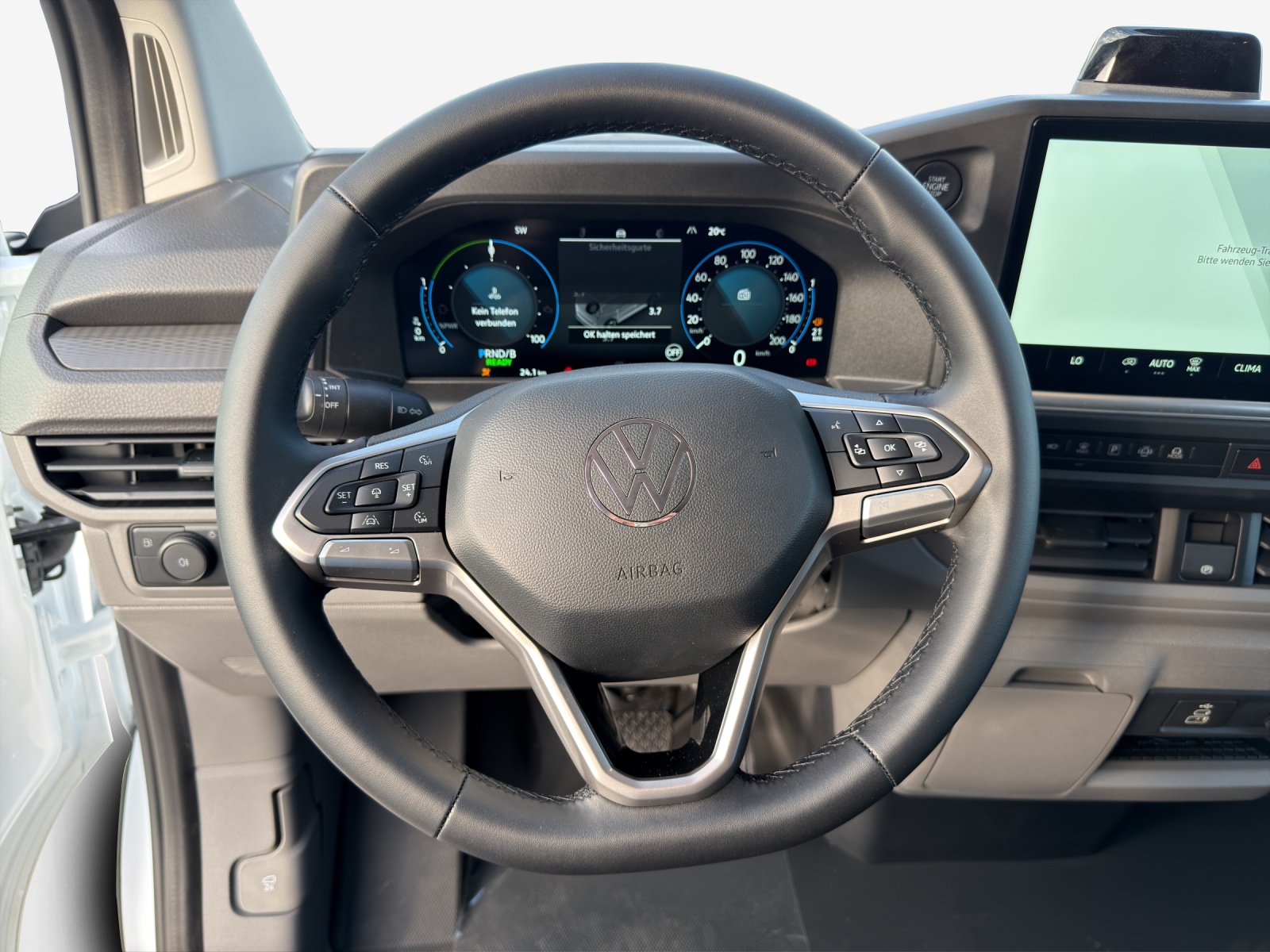 VW Transporter 2.5 TSI e-Hybrid-image-9
