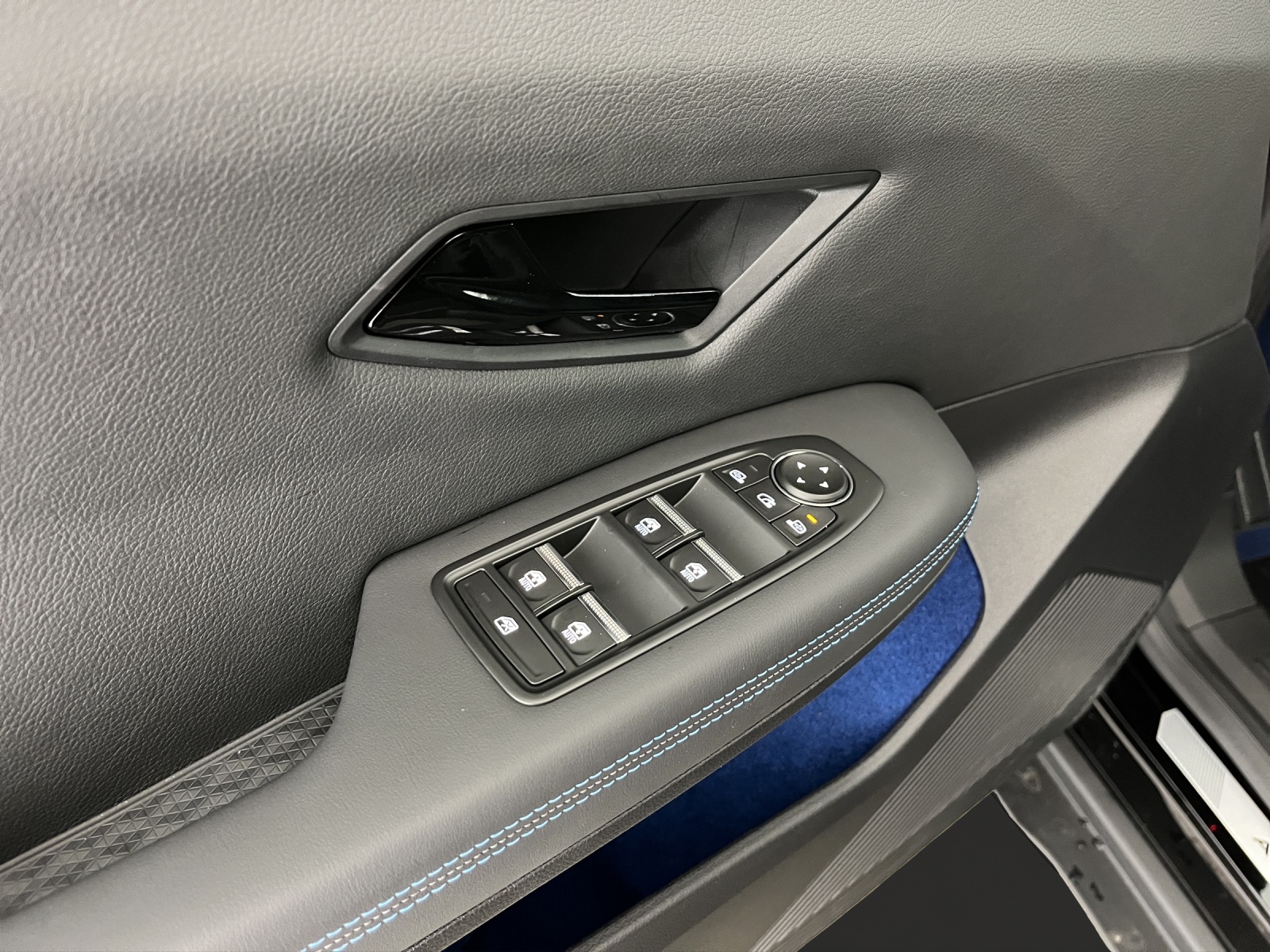 RENAULT Scénic E-Tech esprit Alpine-image-12