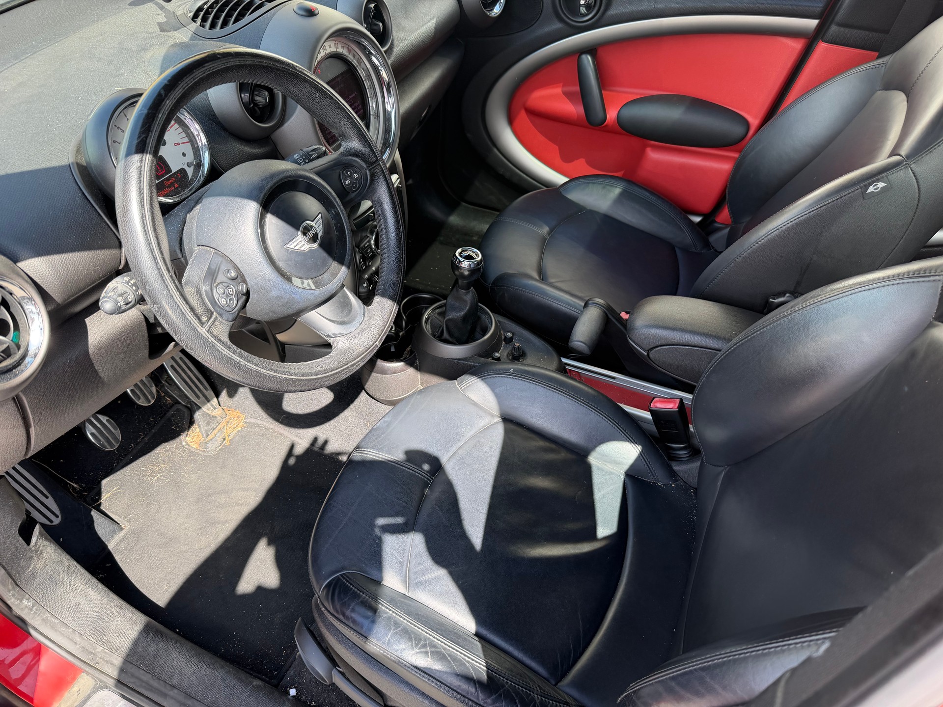 MINI Countryman Cooper FWD-image-14