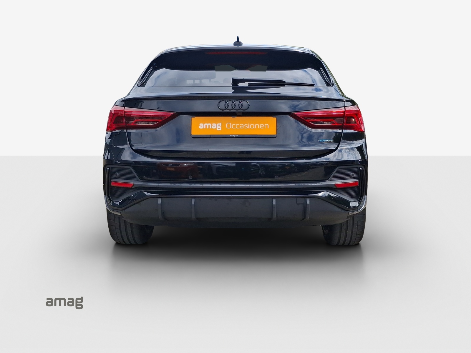 AUDI Q3 Sportback 40 TFSI S line quattro S-tronic-image-3