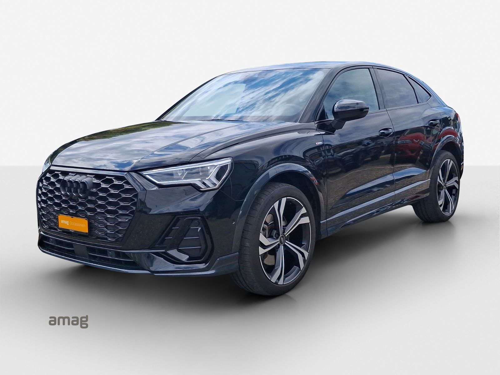 AUDI Q3 Sportback 40 TFSI S line quattro S-tronic-image-0
