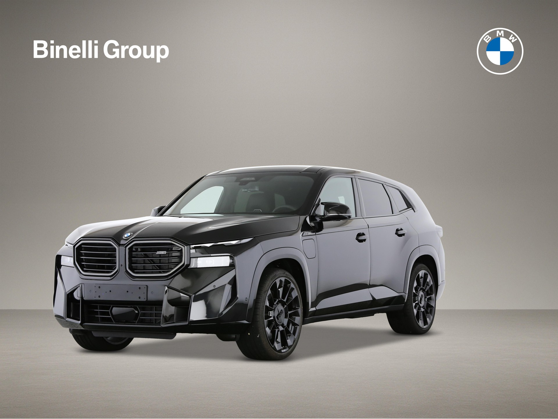 BMW XM 50e Plug-in Hybrid-image-0