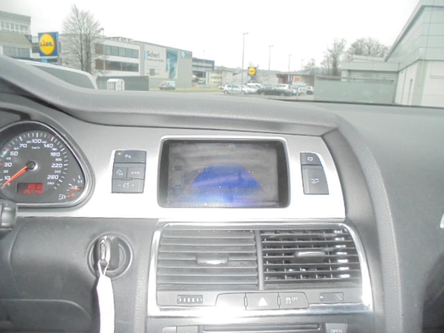 AUDI Q7 4.2 TDI quattro tiptronic-image-8