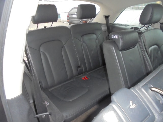 AUDI Q7 4.2 TDI quattro tiptronic-image-13