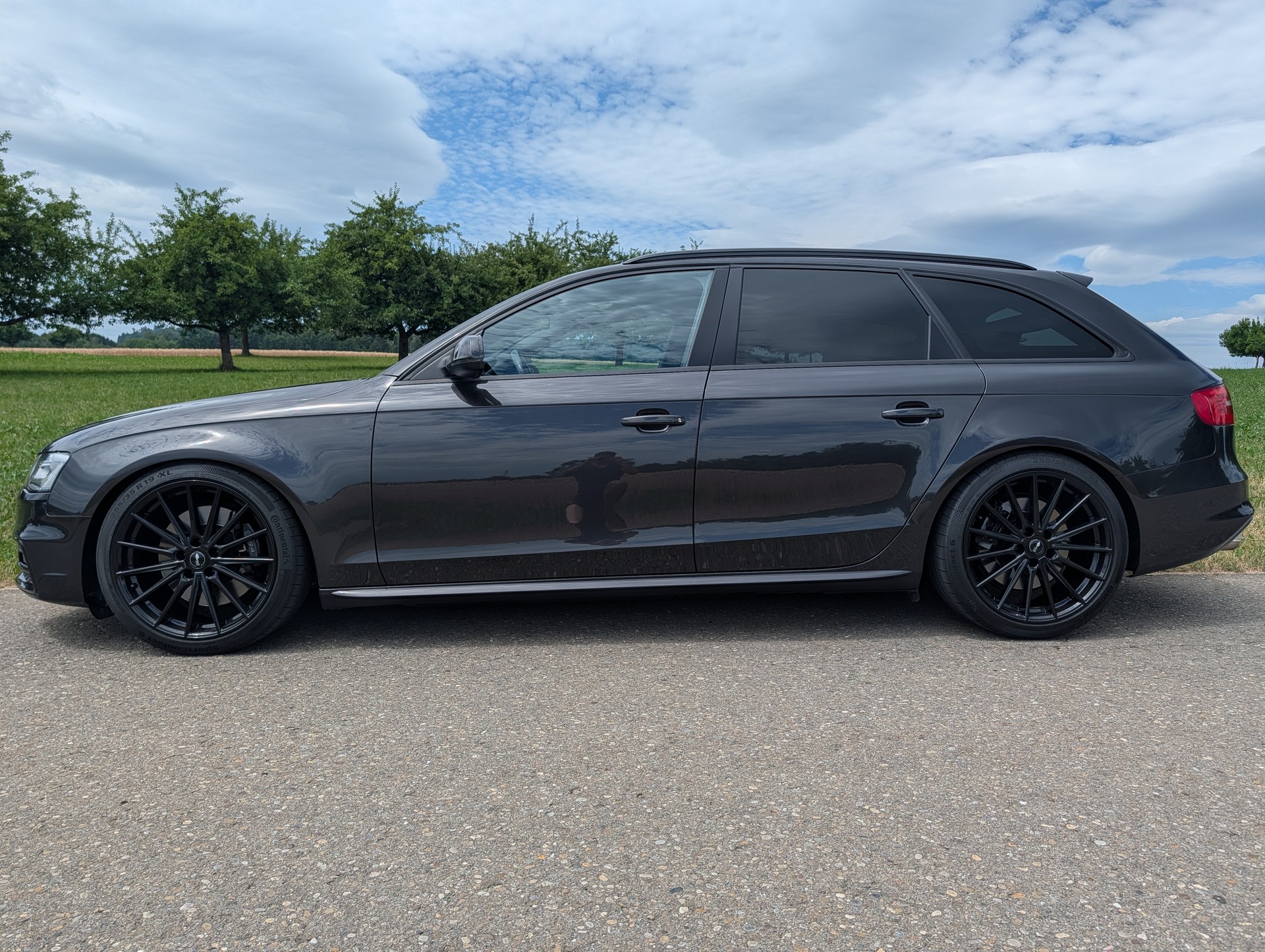 AUDI S4 Avant 3.0 TFSI quattro S-tronic-image-2