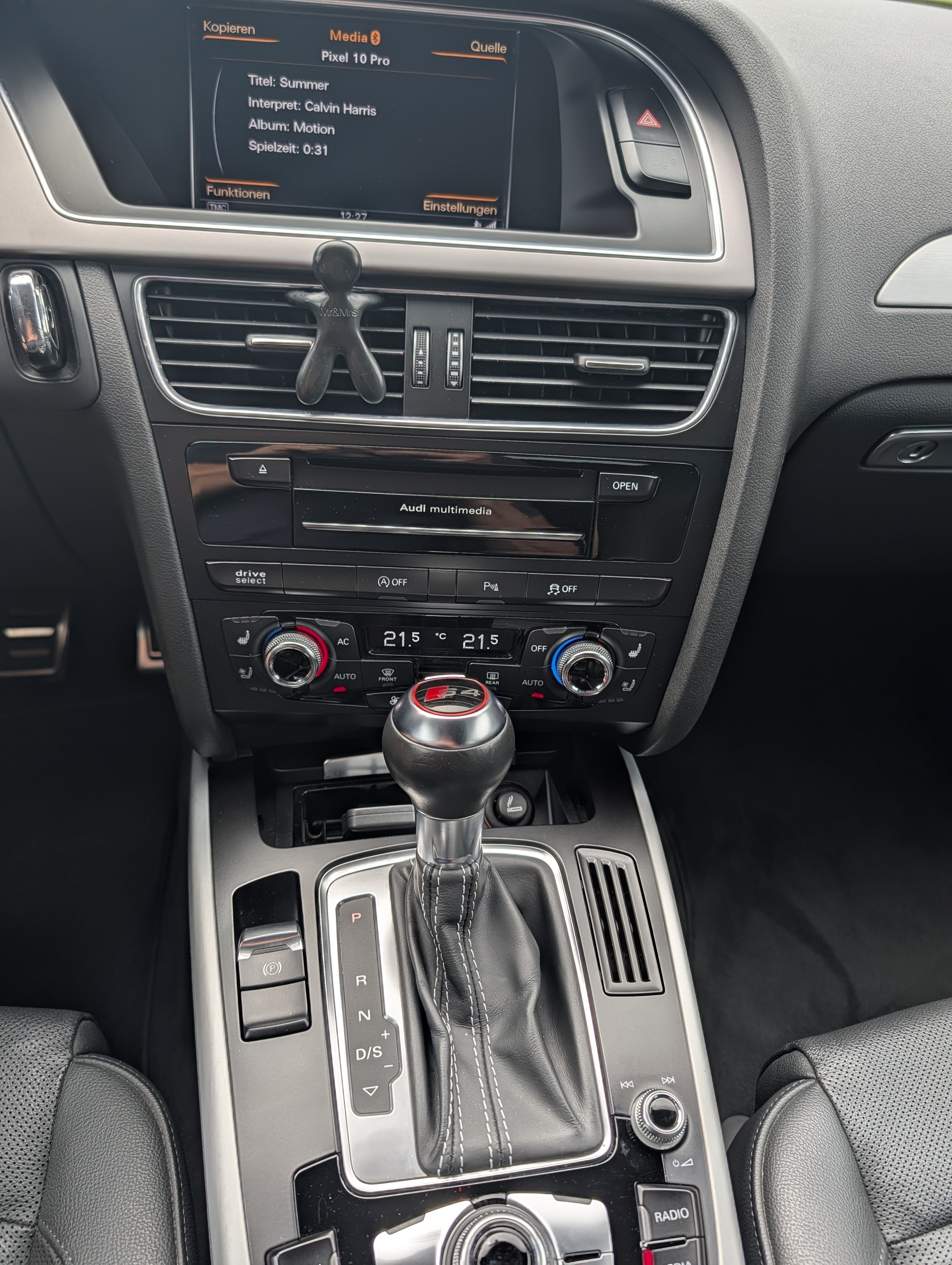 AUDI S4 Avant 3.0 TFSI quattro S-tronic-image-7