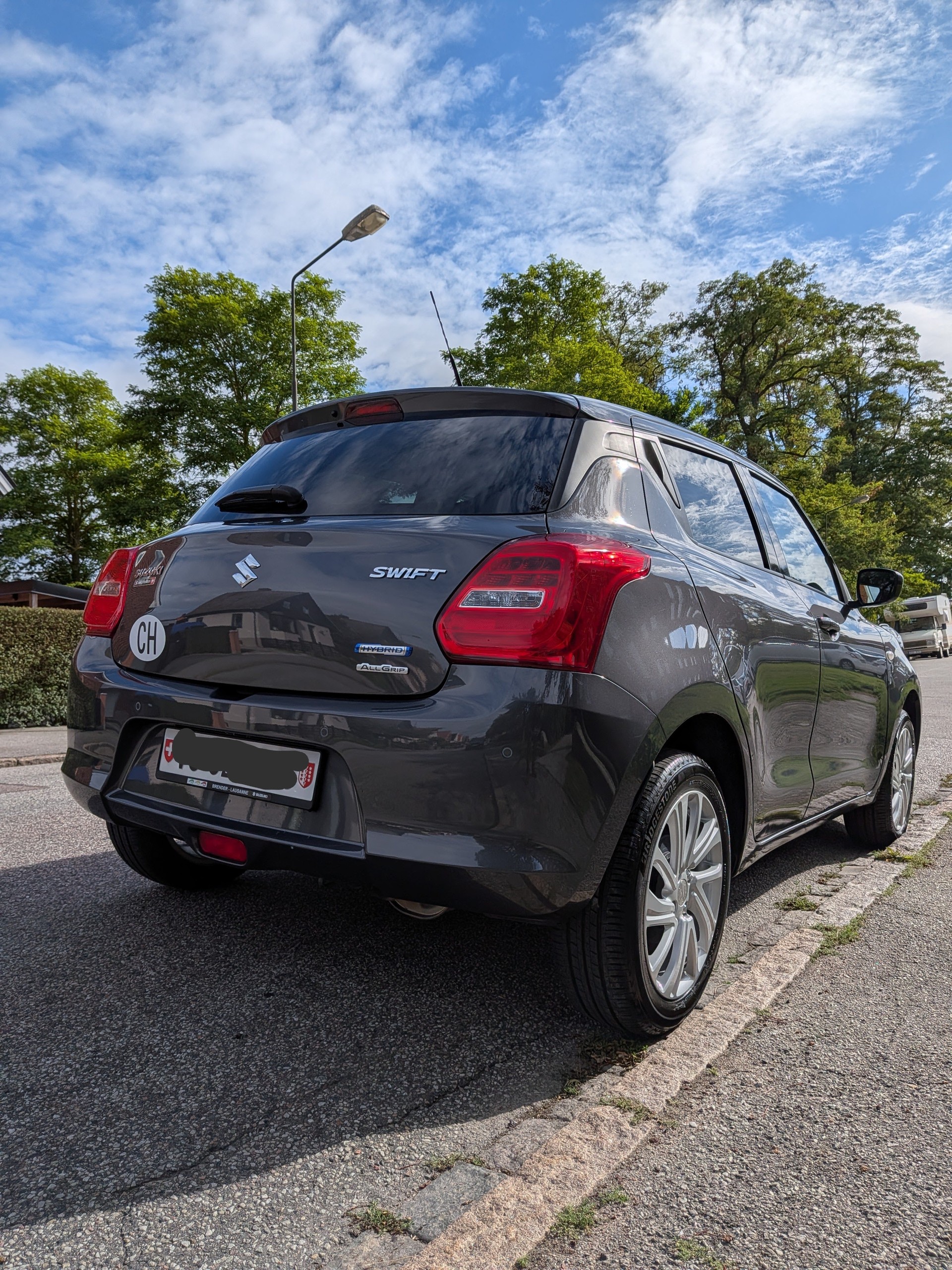 SUZUKI 1.2 Compact+ Hybrid 4x4 AllGrip-image-4