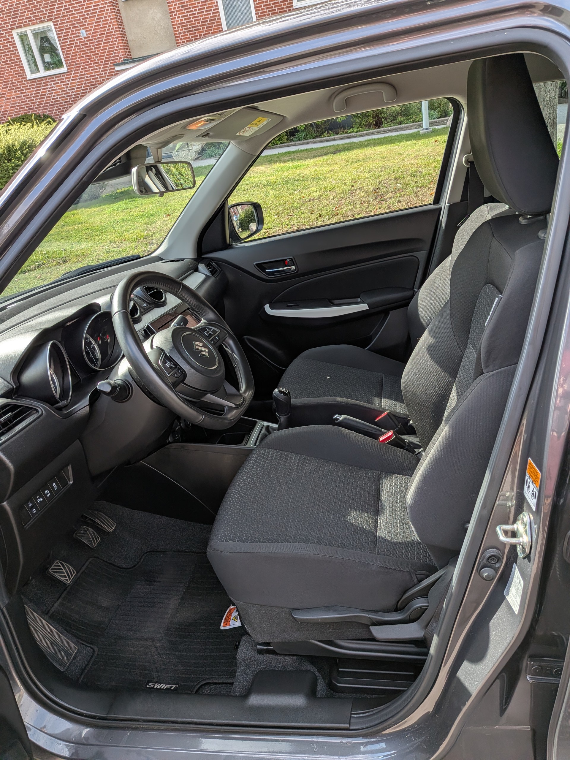 SUZUKI 1.2 Compact+ Hybrid 4x4 AllGrip-image-7