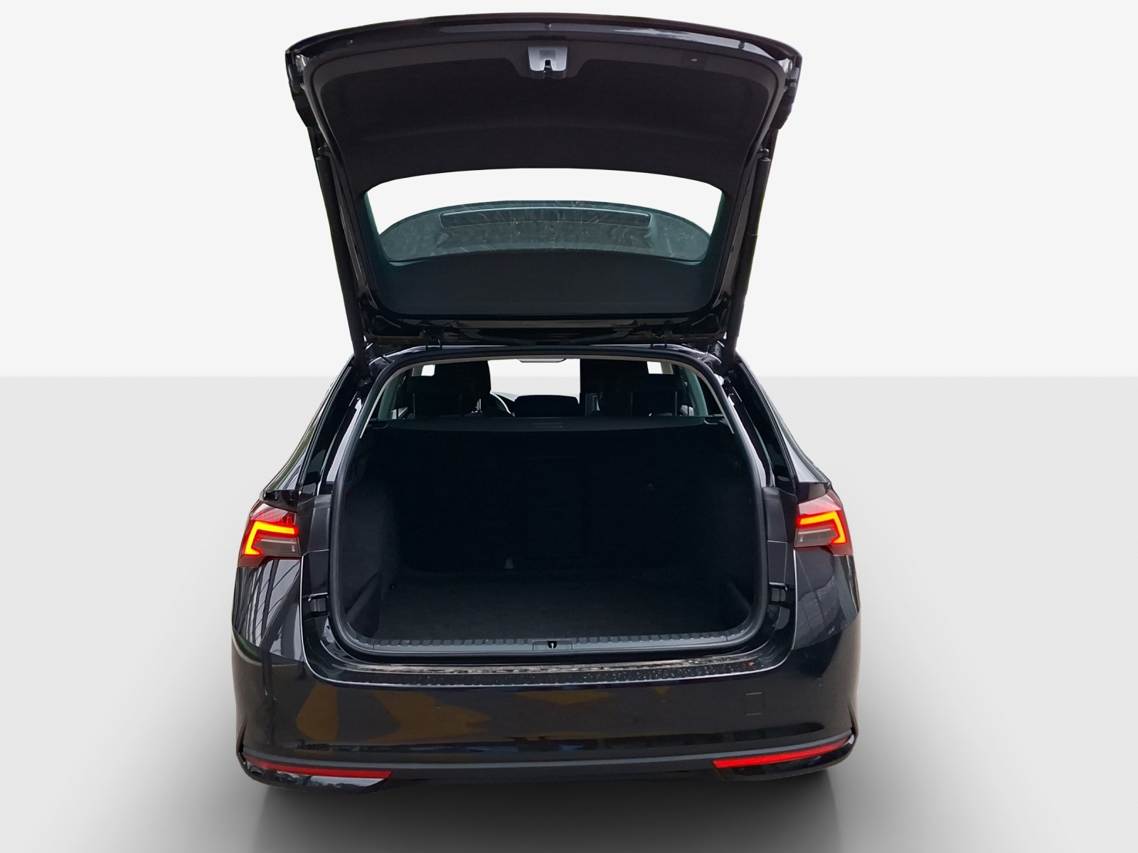 SKODA Octavia Combi 1.5 TSI mHEV DSG Dynamic-image-12