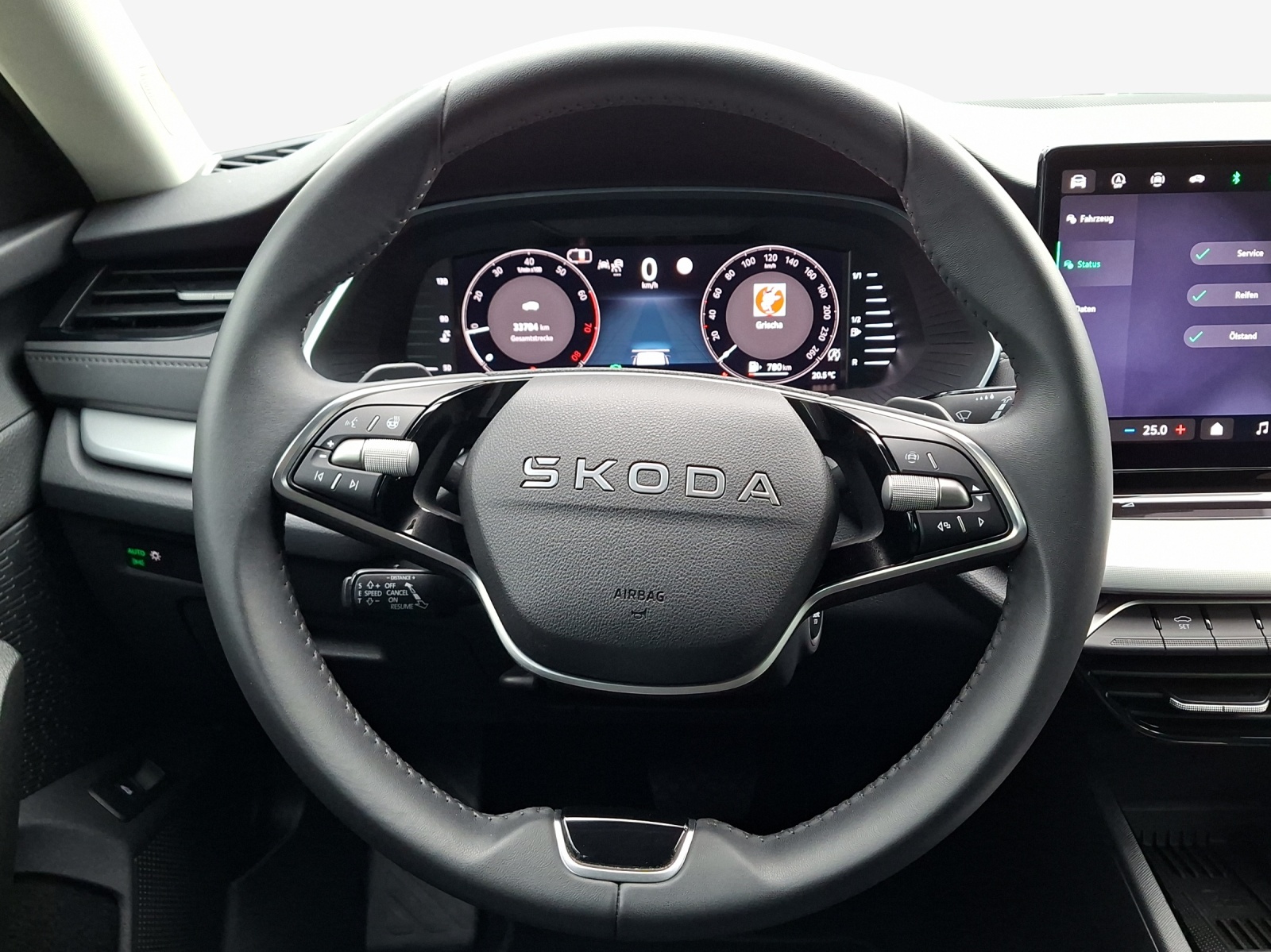 SKODA Octavia Combi 1.5 TSI mHEV DSG Dynamic-image-9