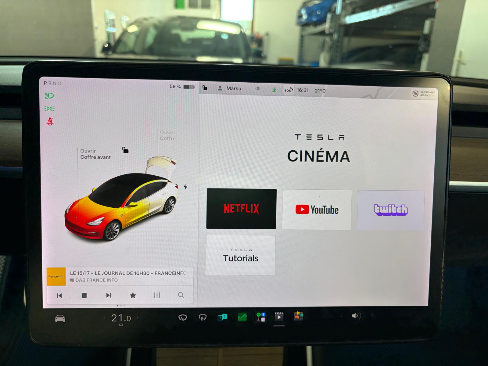 TESLA Model 3 Long Range Dual Motor AWD-image-19