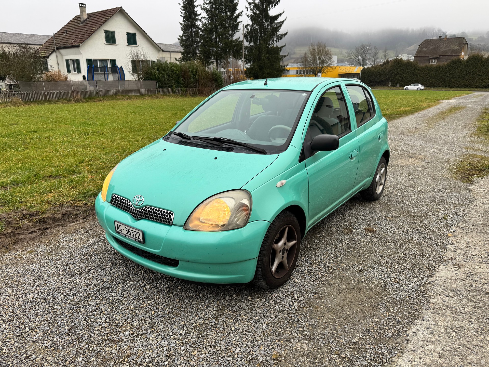 TOYOTA Yaris 1.3 Linea Sol-image-0