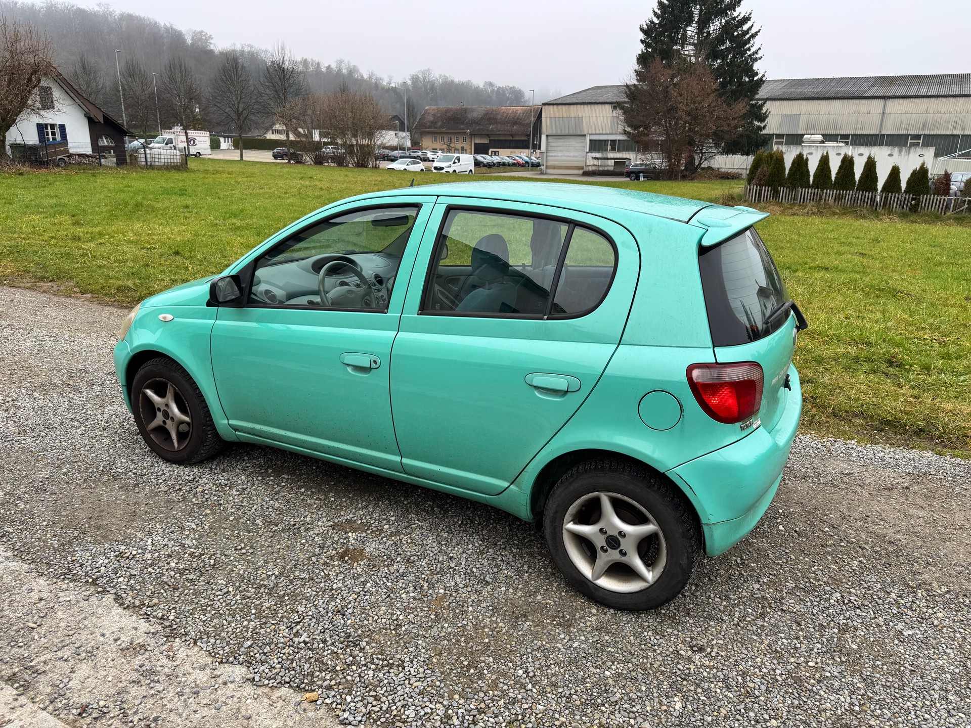 TOYOTA Yaris 1.3 Linea Sol-image-1