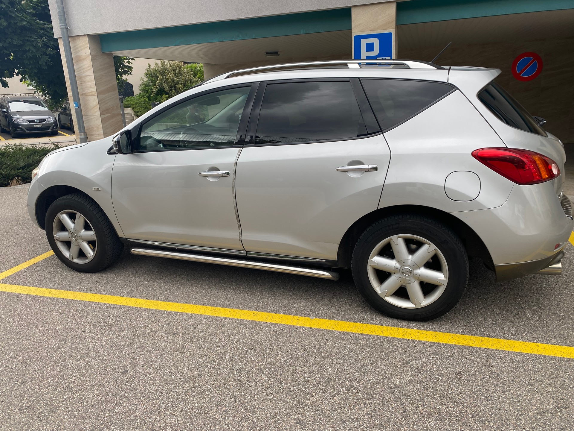 NISSAN 3.5 V6 4x4 Executive-image-0